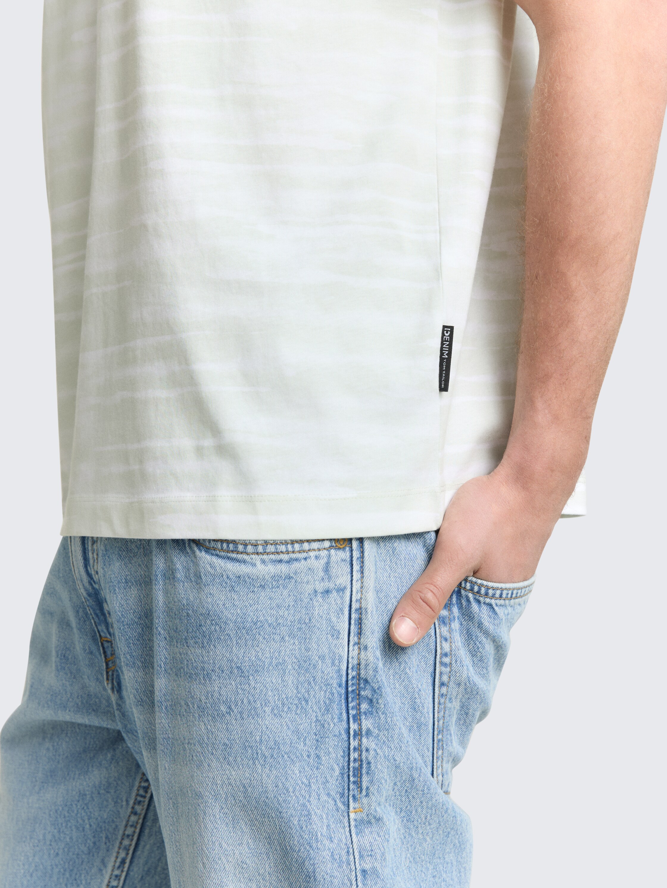 T-shirt ample à motif - light mint white watery stripe - Vue détaillée du modèle