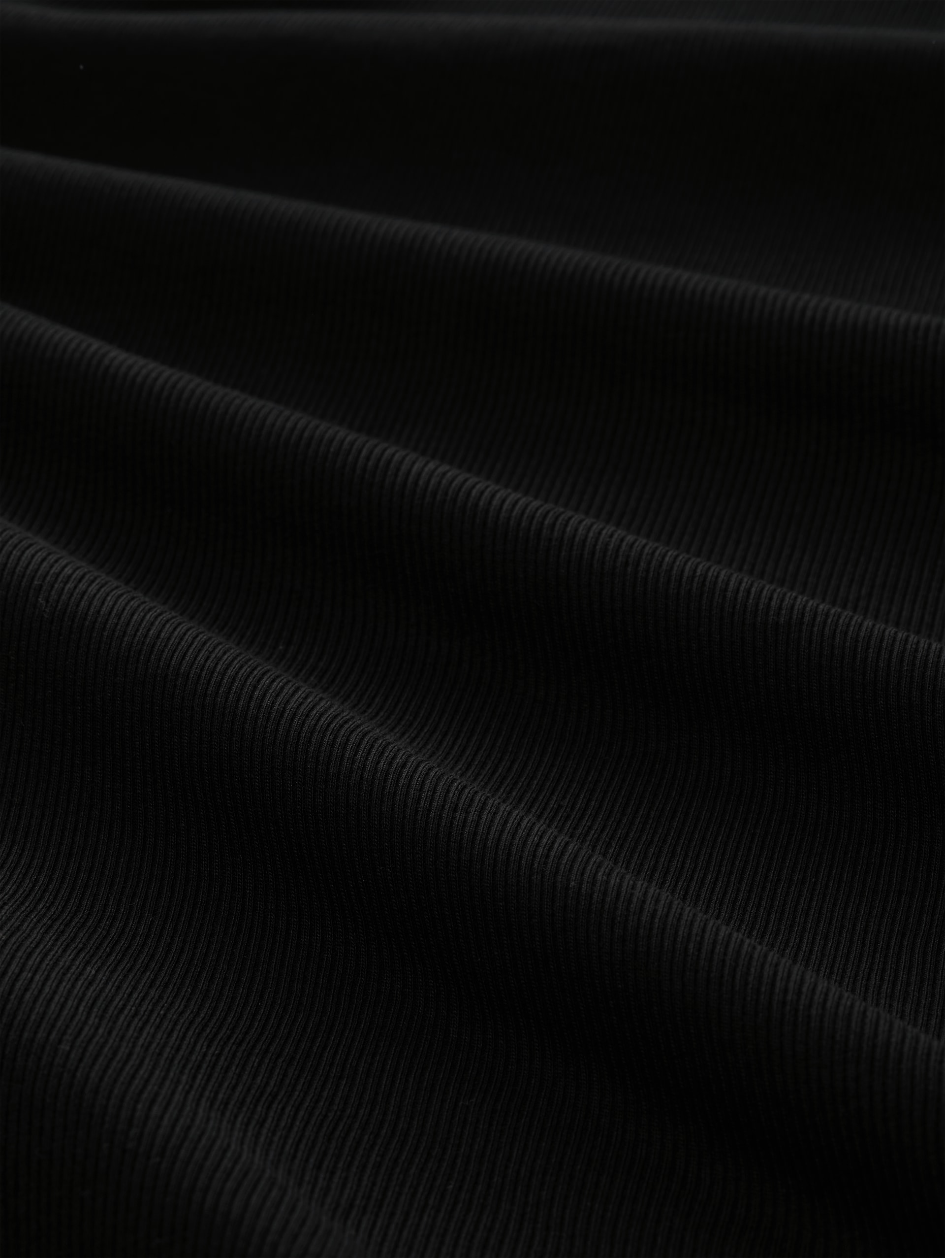 Basic Ripp Tanktop - Black - Material-Ansicht