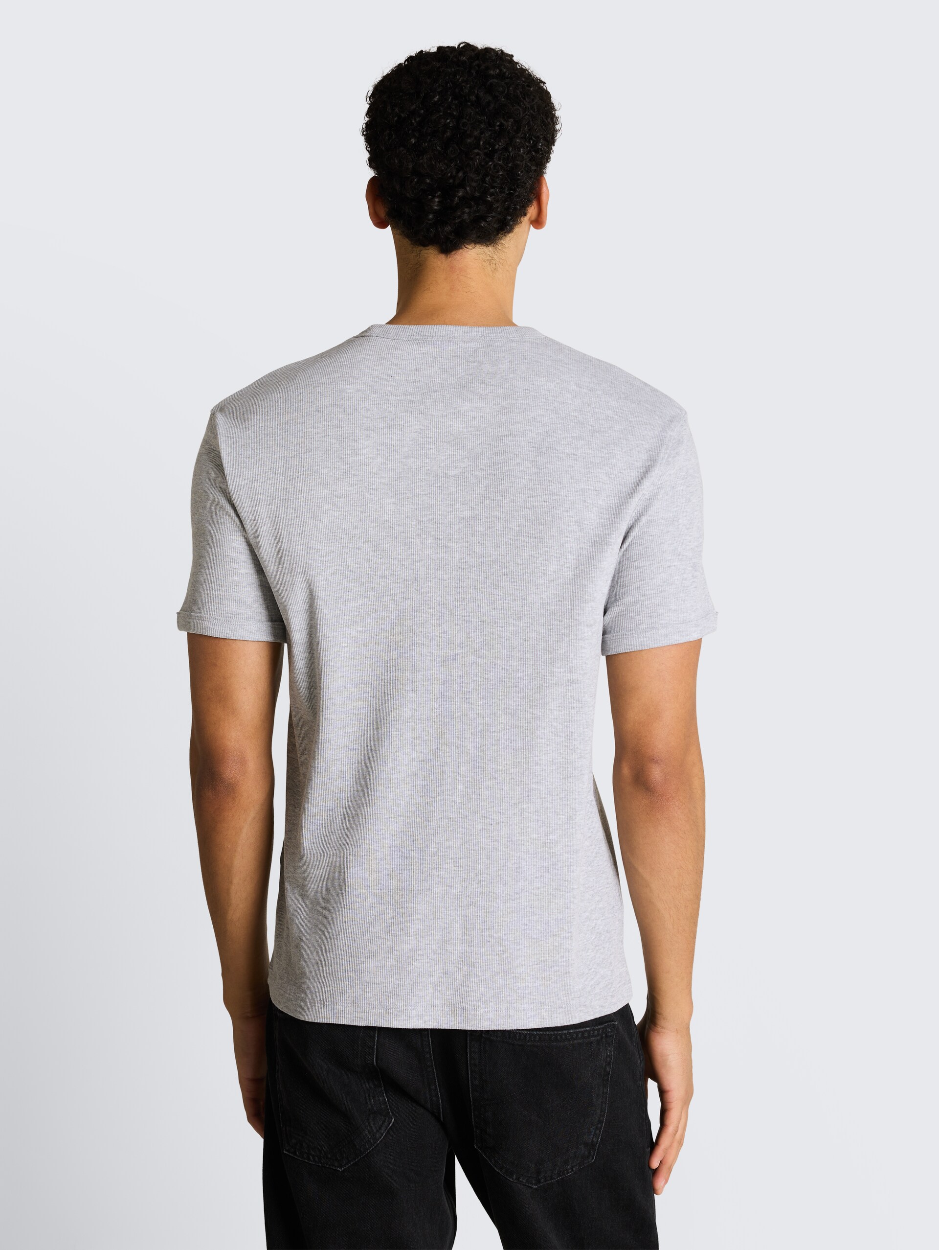 Slim fit T-shirt met ribbelstructuur - Light Stone Grey Melange - Neklijn model-achteraanzicht