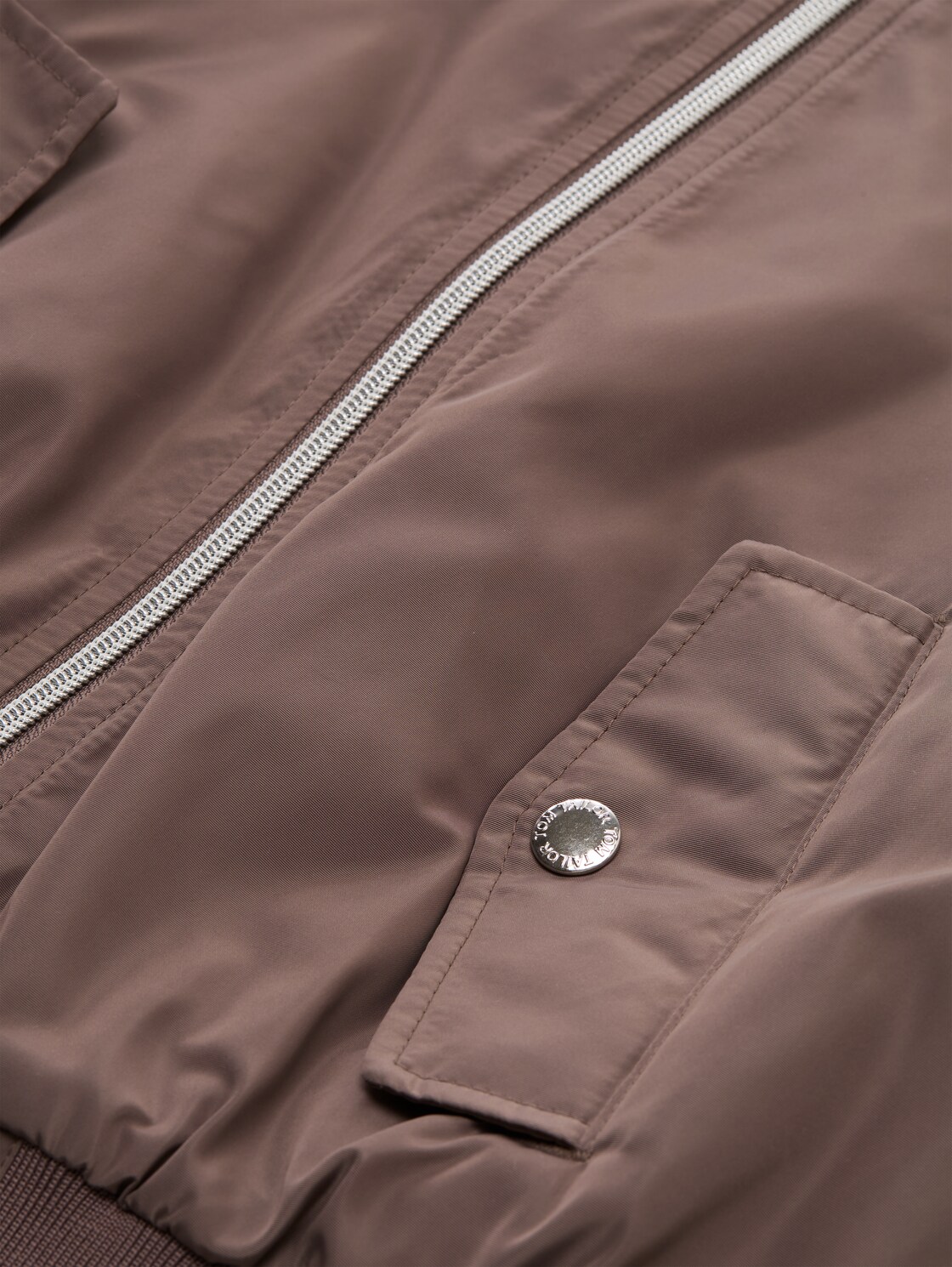 Bomberjacke mit wasserabweisender Funktion - rusty brown - Detail-Model-Ansicht