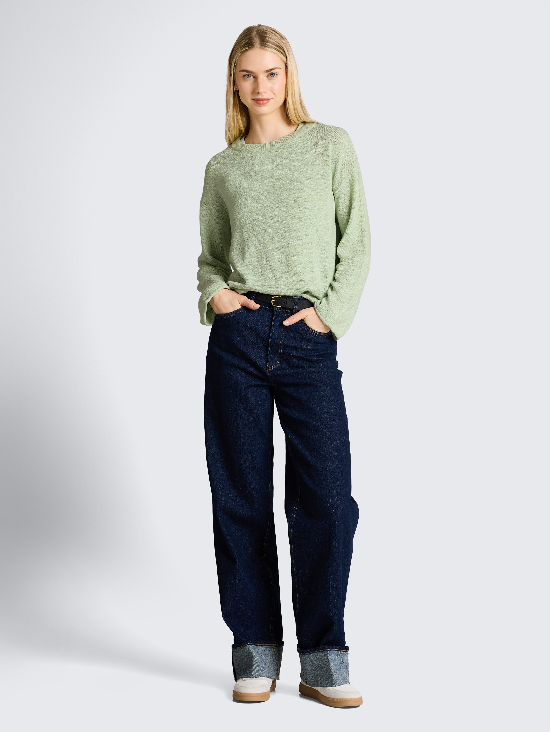 Pull en maille ample à encolure bateau - light matcha green - Vue de face du modèle