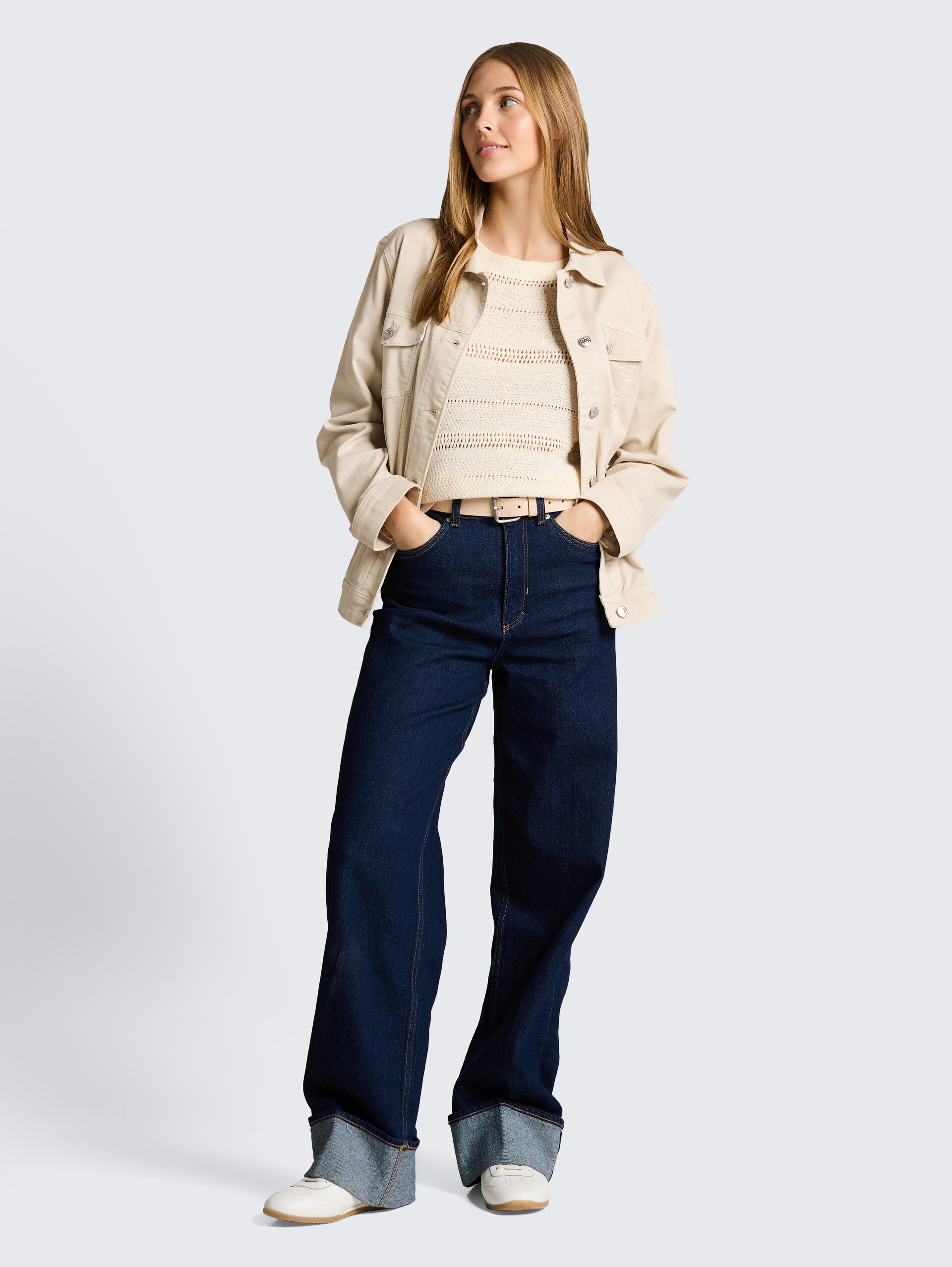 Relaxed fit knitted jumper with eyelet pattern - Gardenia White - Model front view
