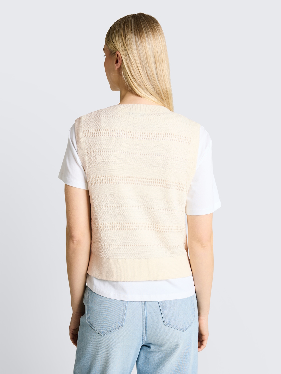 Pullunder mit Lochmuster - Gardenia White