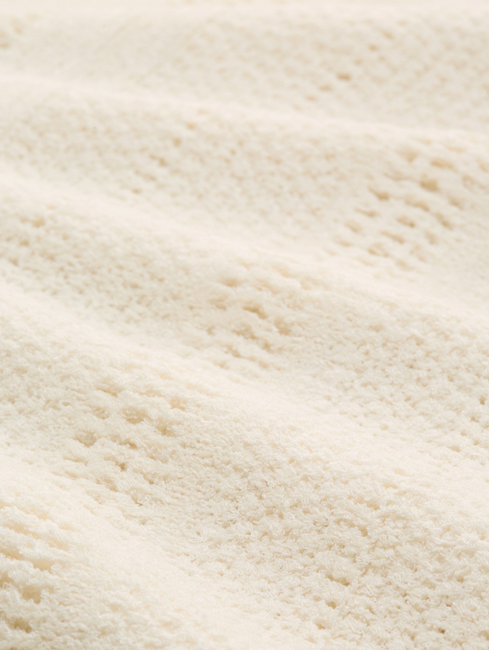 Pullunder met gaatjespatroon - Gardenia White - Materiaalweergave