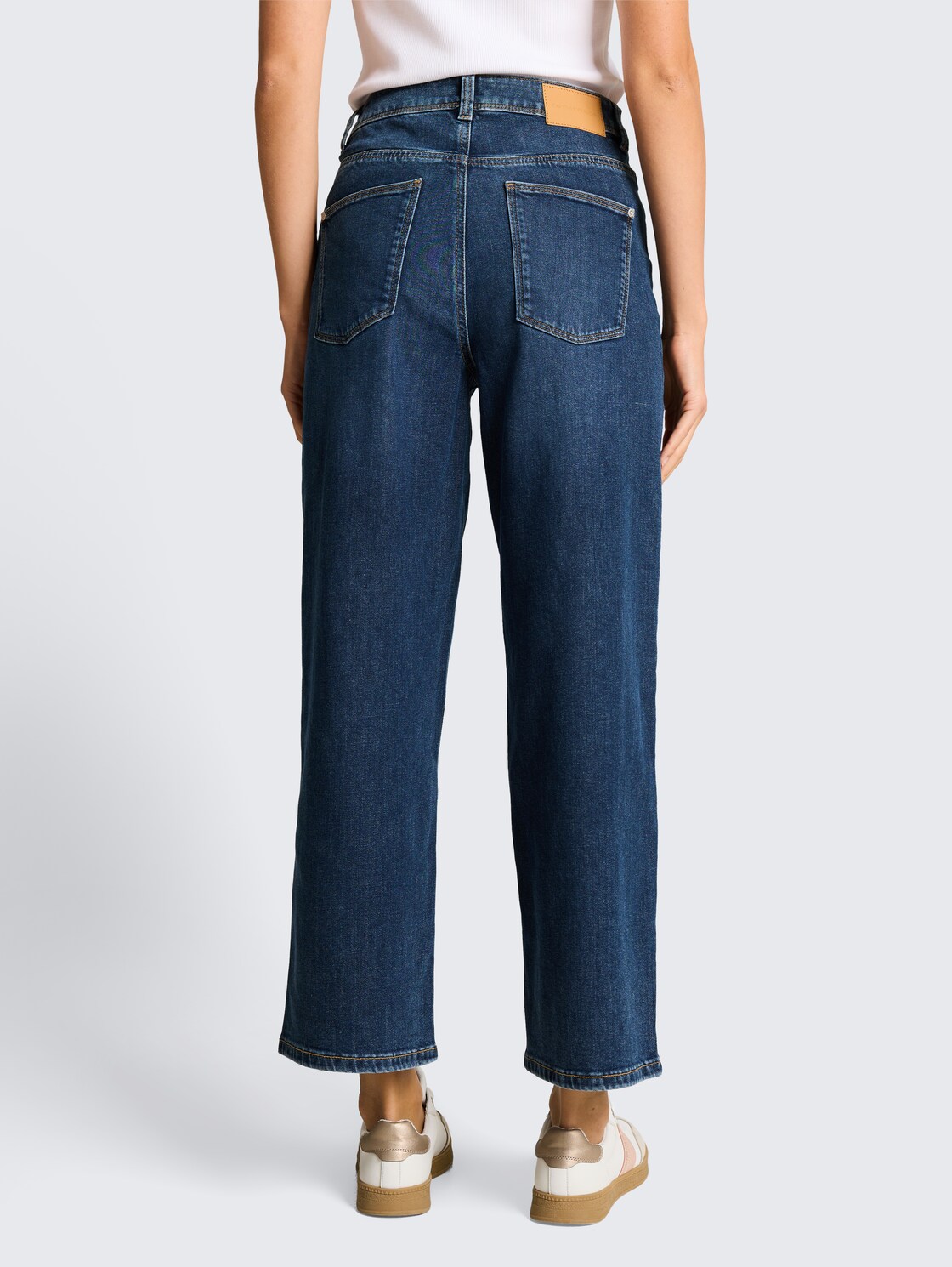 TTNELMA CULOTTE Jeans - mid stone bright blue denim - Auschnitt Model-Rückansicht