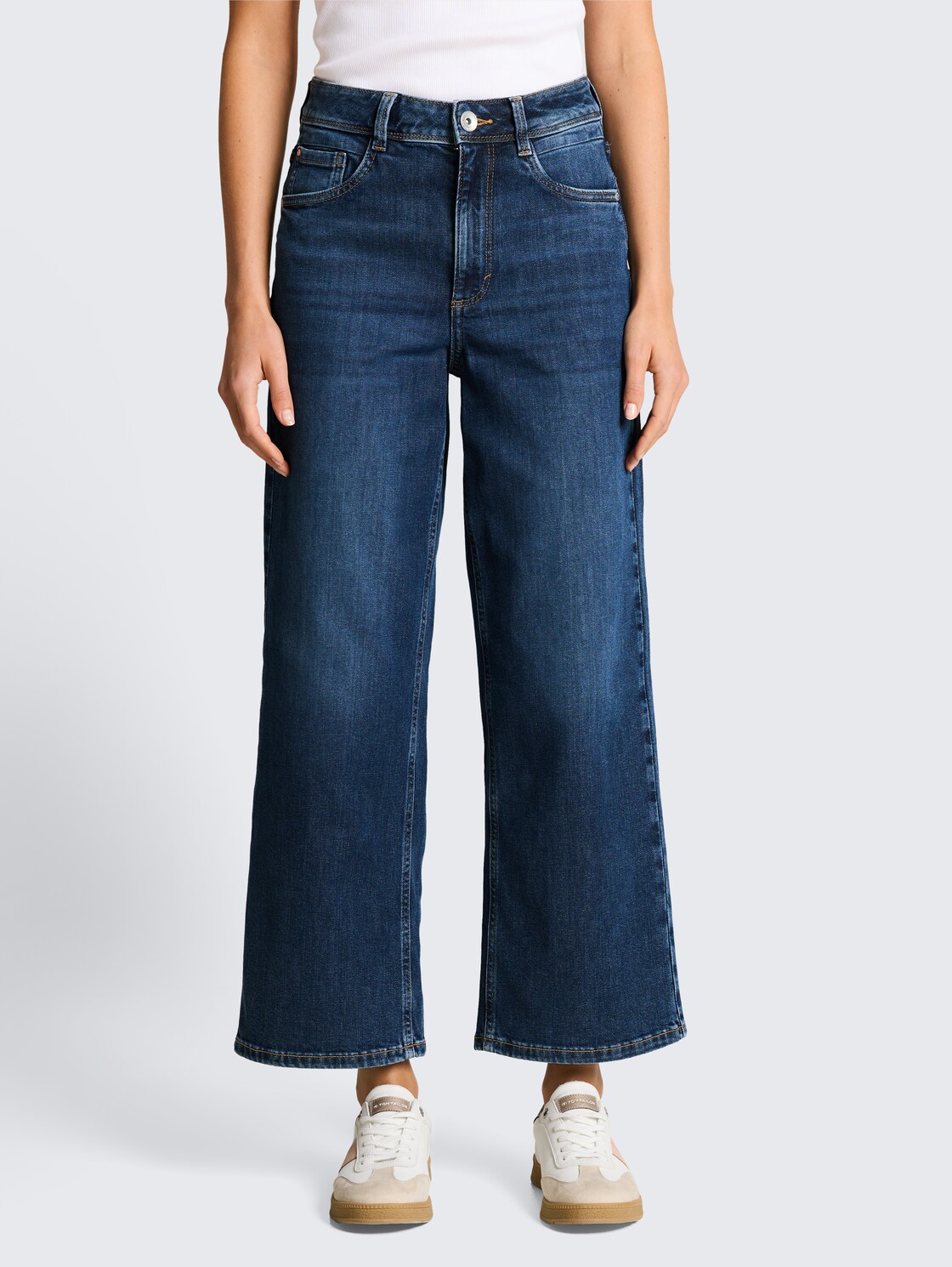 TTNELMA CULOTTE Jeans - mid stone bright blue denim - Ausschnitt Model-Vorderansicht