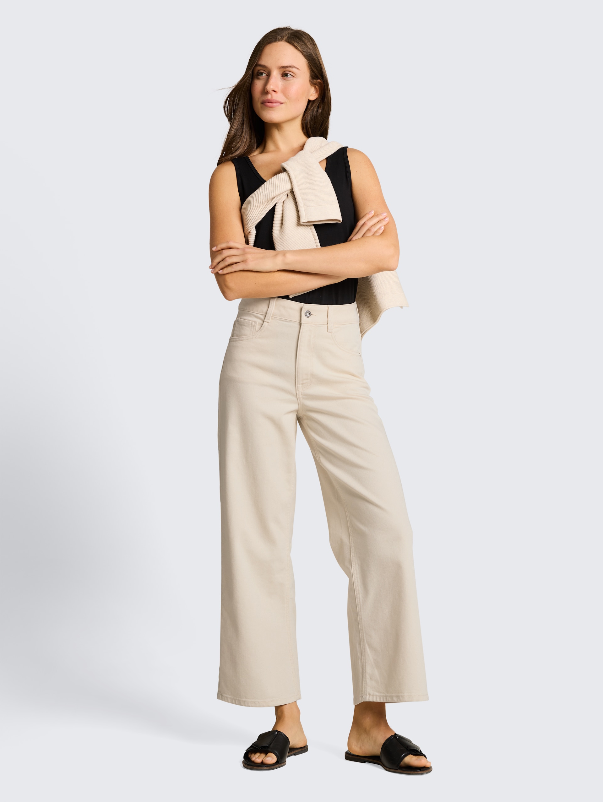 TTNELMA CULOTTE Jeans - raw offwhite denim - Model-Vorderansicht