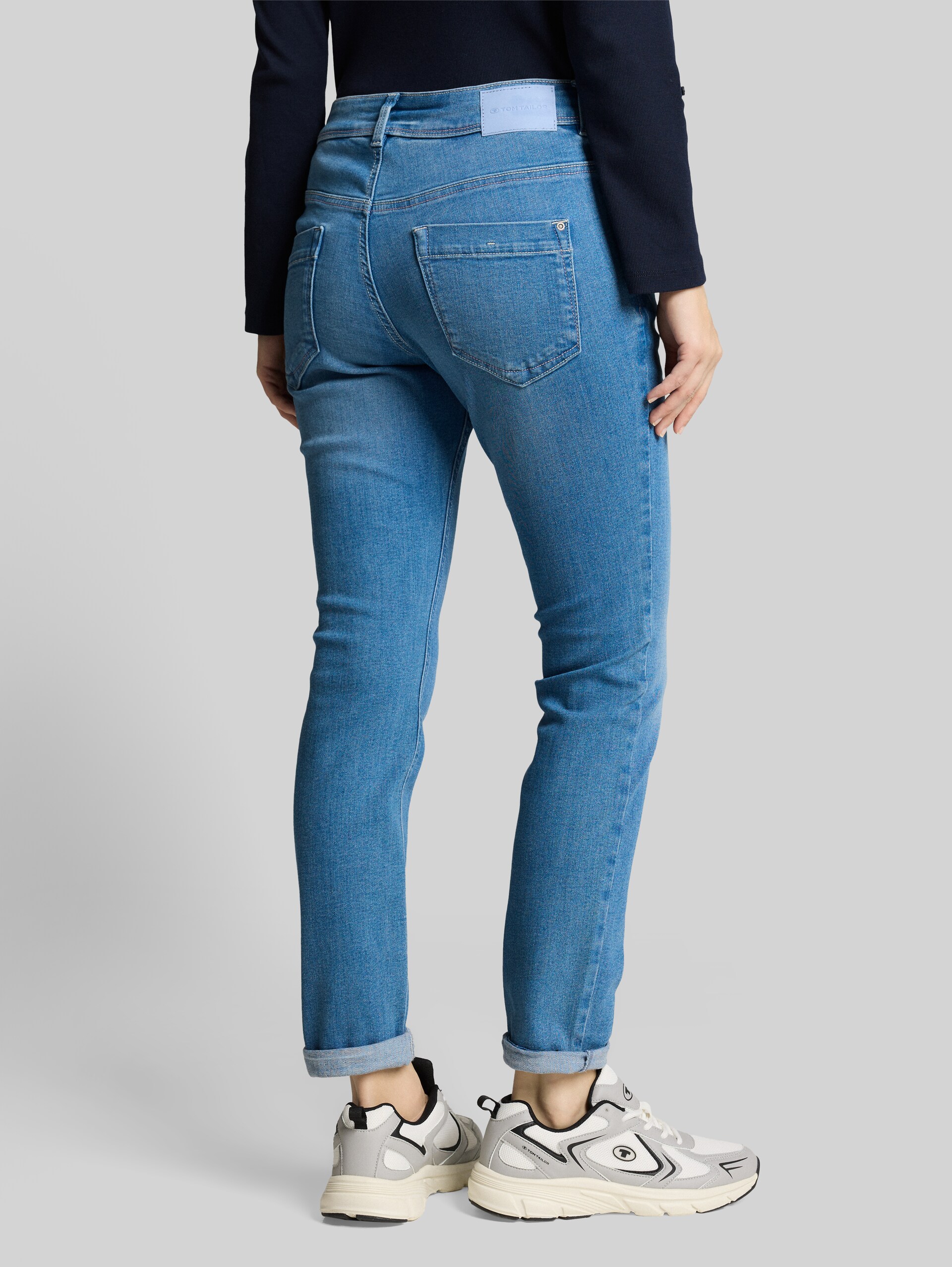 TTMAYA TAPERED stretch denim with drawstring - bright blue denim - Neckline model-back view
