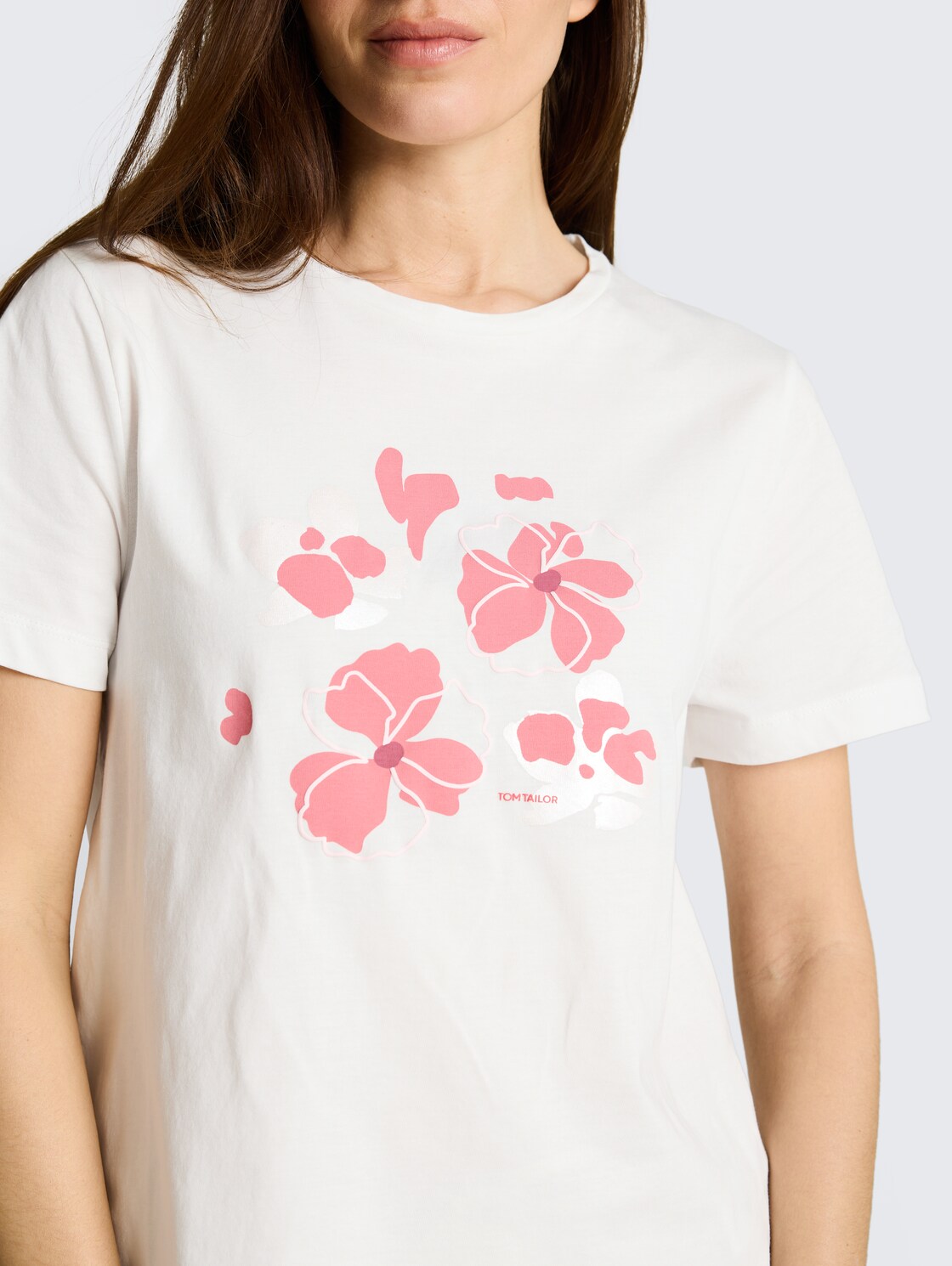 T-Shirt mit Print - Whisper White - Detail-Model-Ansicht