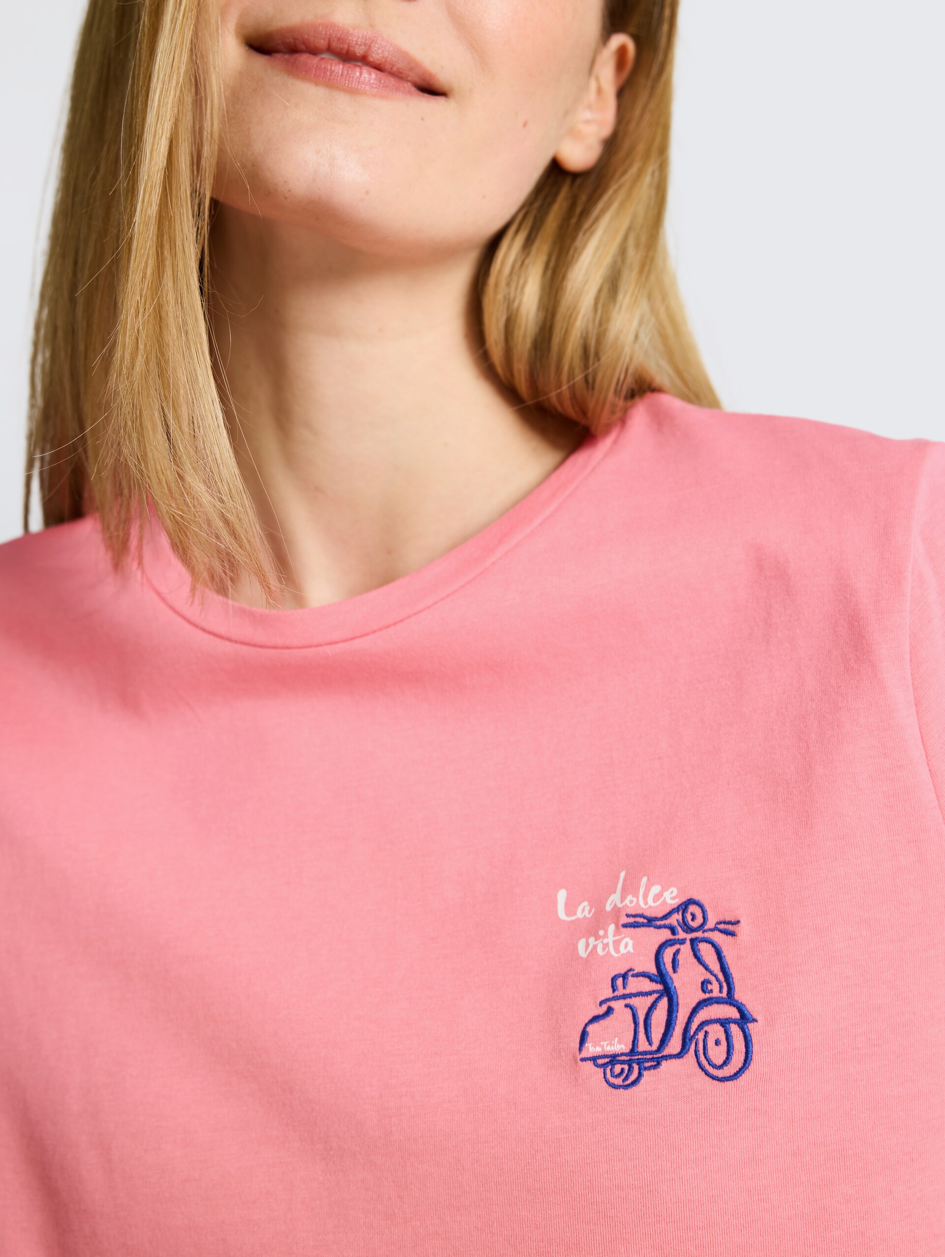 T-shirt met print - soft fuchsia pink - Detailaanzicht model
