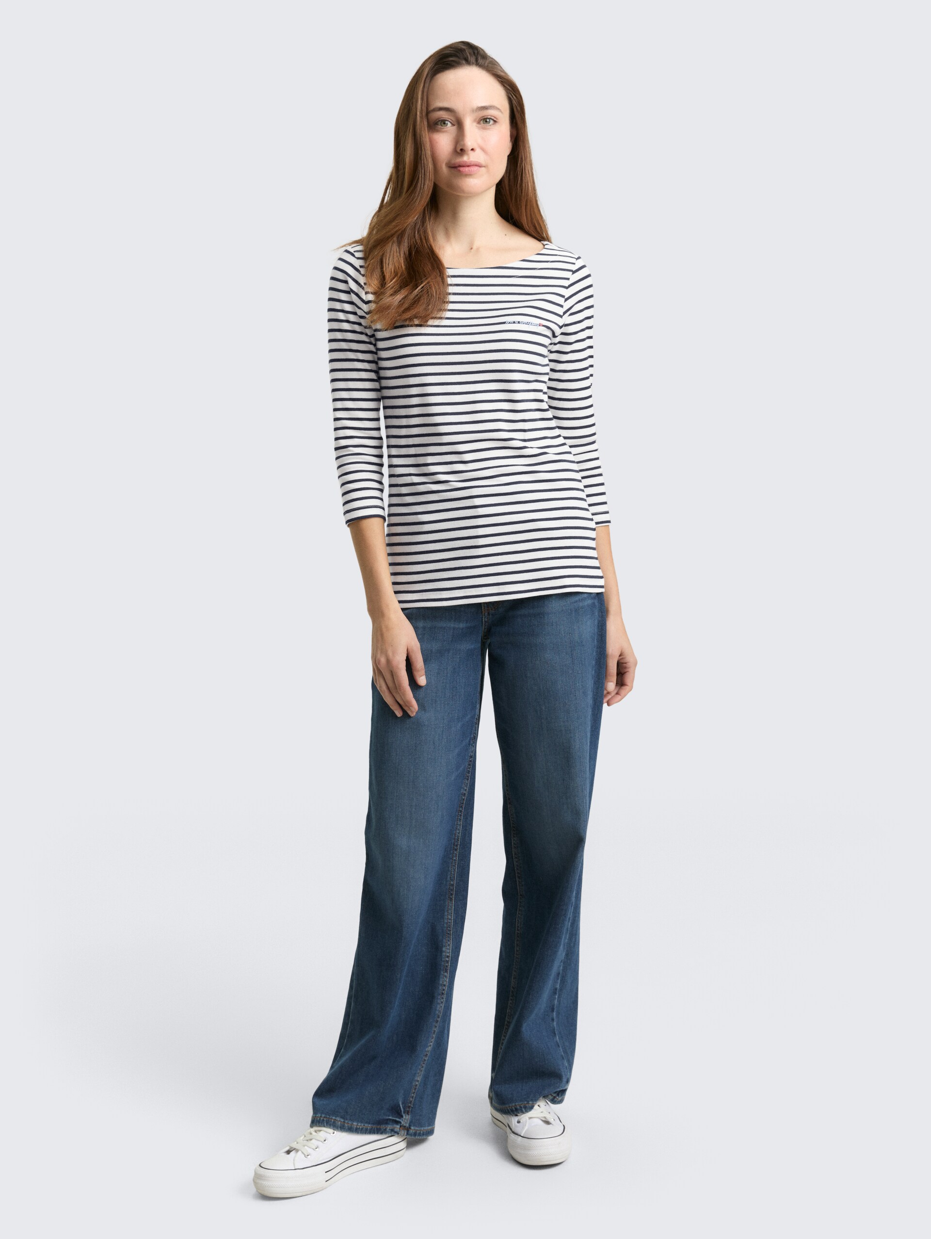 Langarmshirt mit Streifenmuster - offwhite navy blue stripe - Model-Vorderansicht