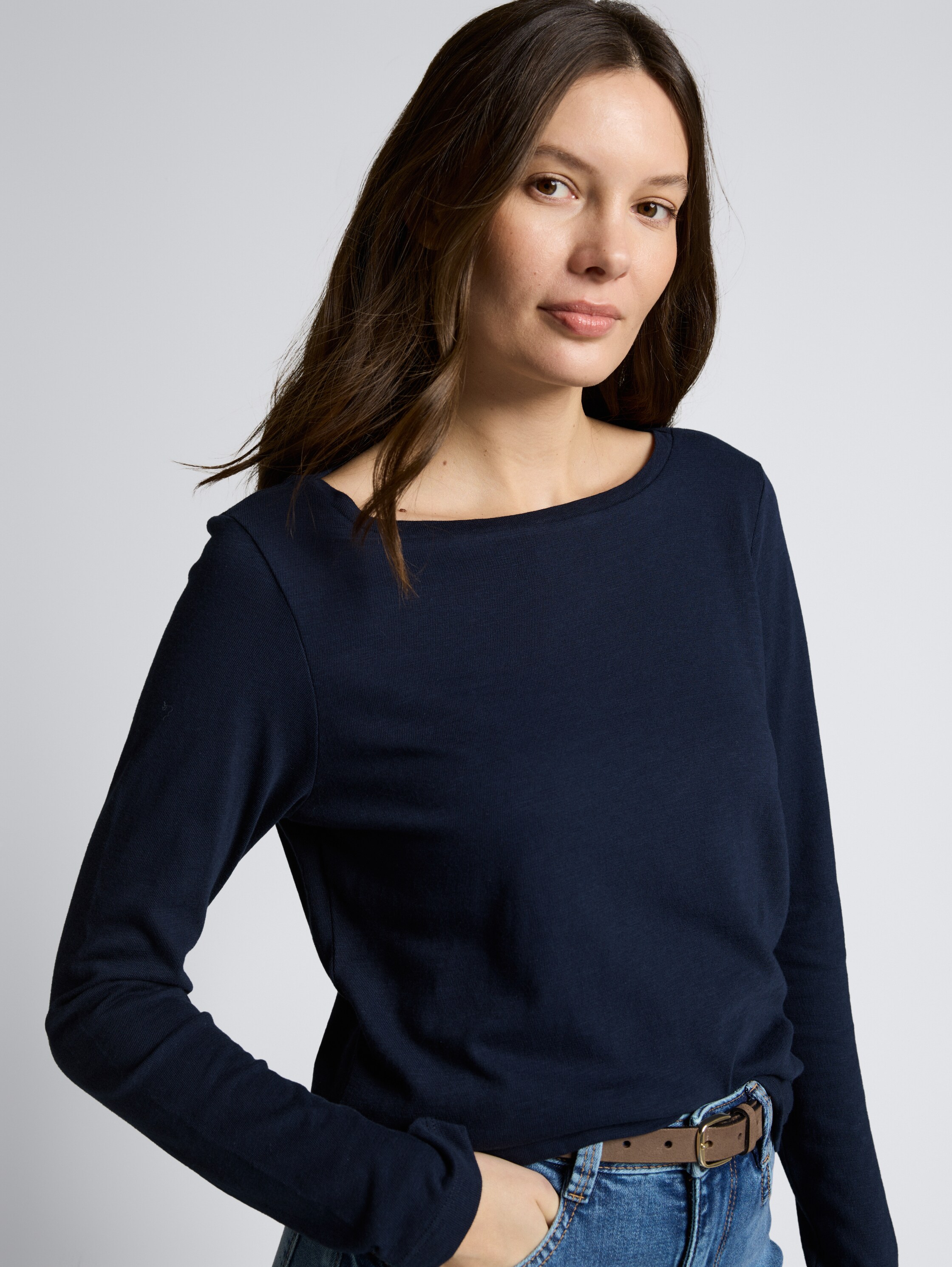 T-shirt basique à manches longues en coton - sky captain blue - Vue détaillée du modèle