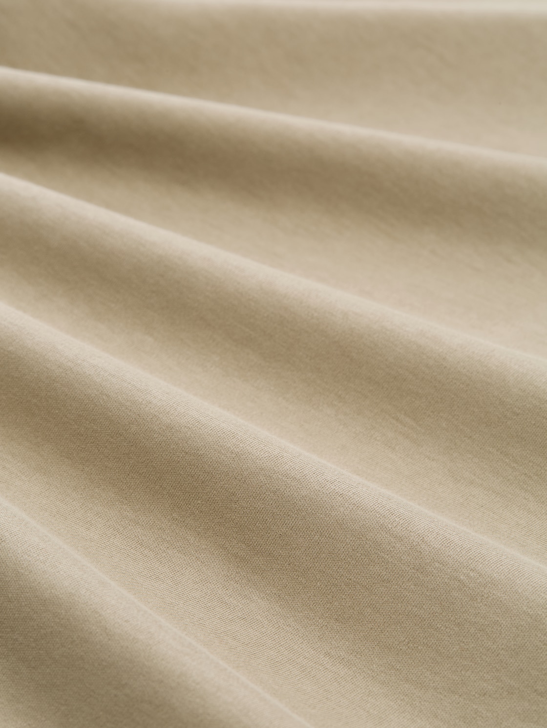 Basic T-Shirt aus Baumwolle - Silver Olive - Material-Ansicht