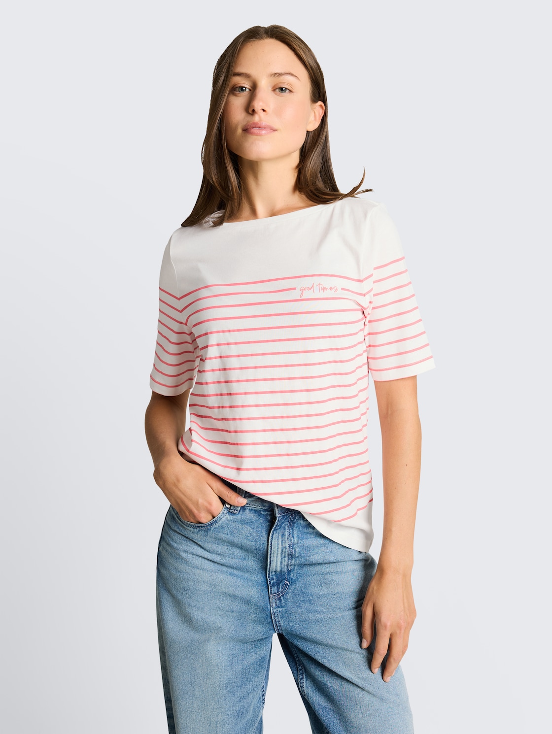 T-Shirt mit Streifenmuster - Whisper White - Ausschnitt Model-Vorderansicht