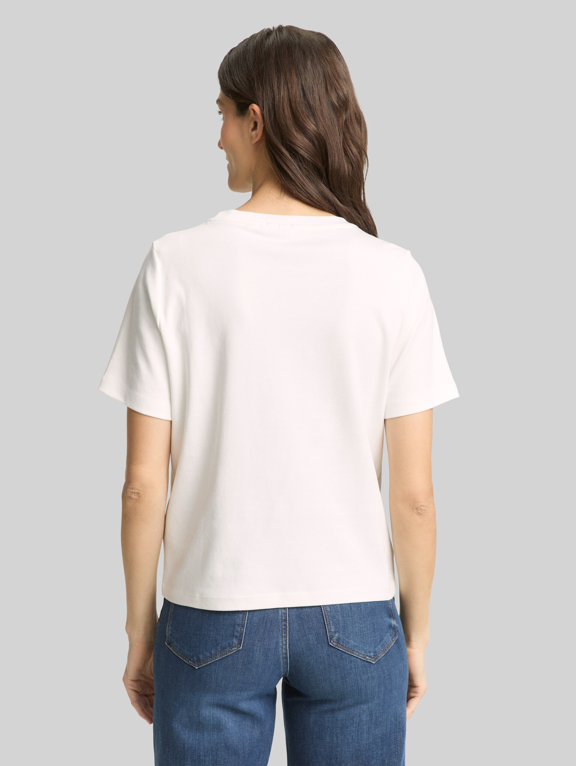 T-Shirt aus Baumwolle - Whisper White - Auschnitt Model-Rückansicht