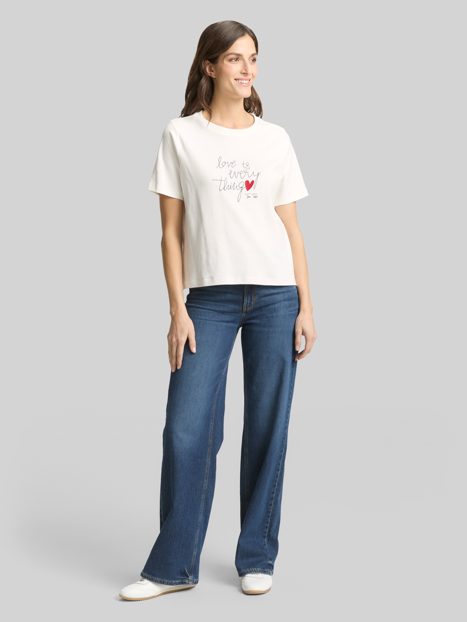 T-Shirt aus Baumwolle - Whisper White - Model-Vorderansicht
