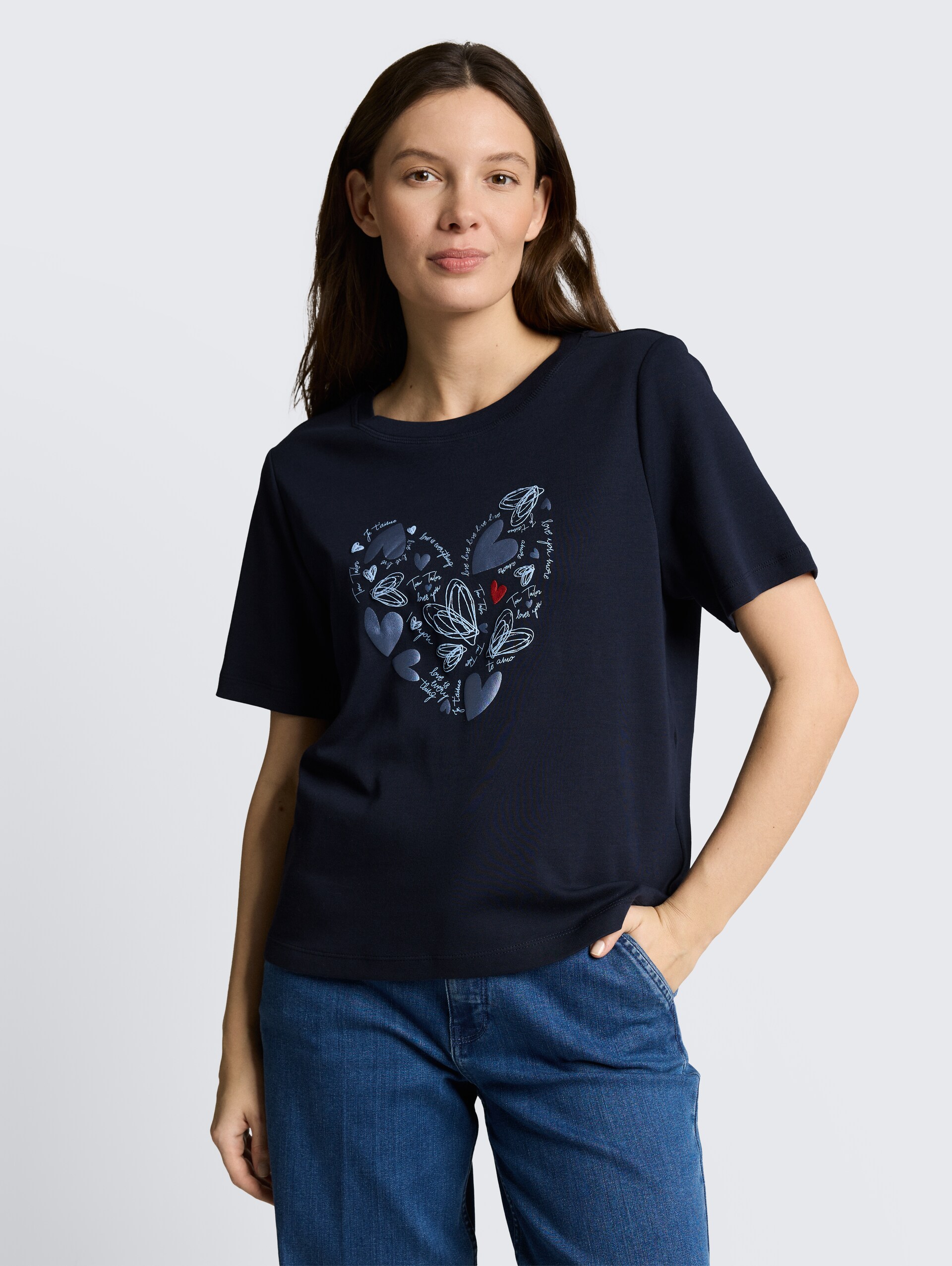 T-Shirt aus Baumwolle - sky captain blue - Ausschnitt Model-Vorderansicht