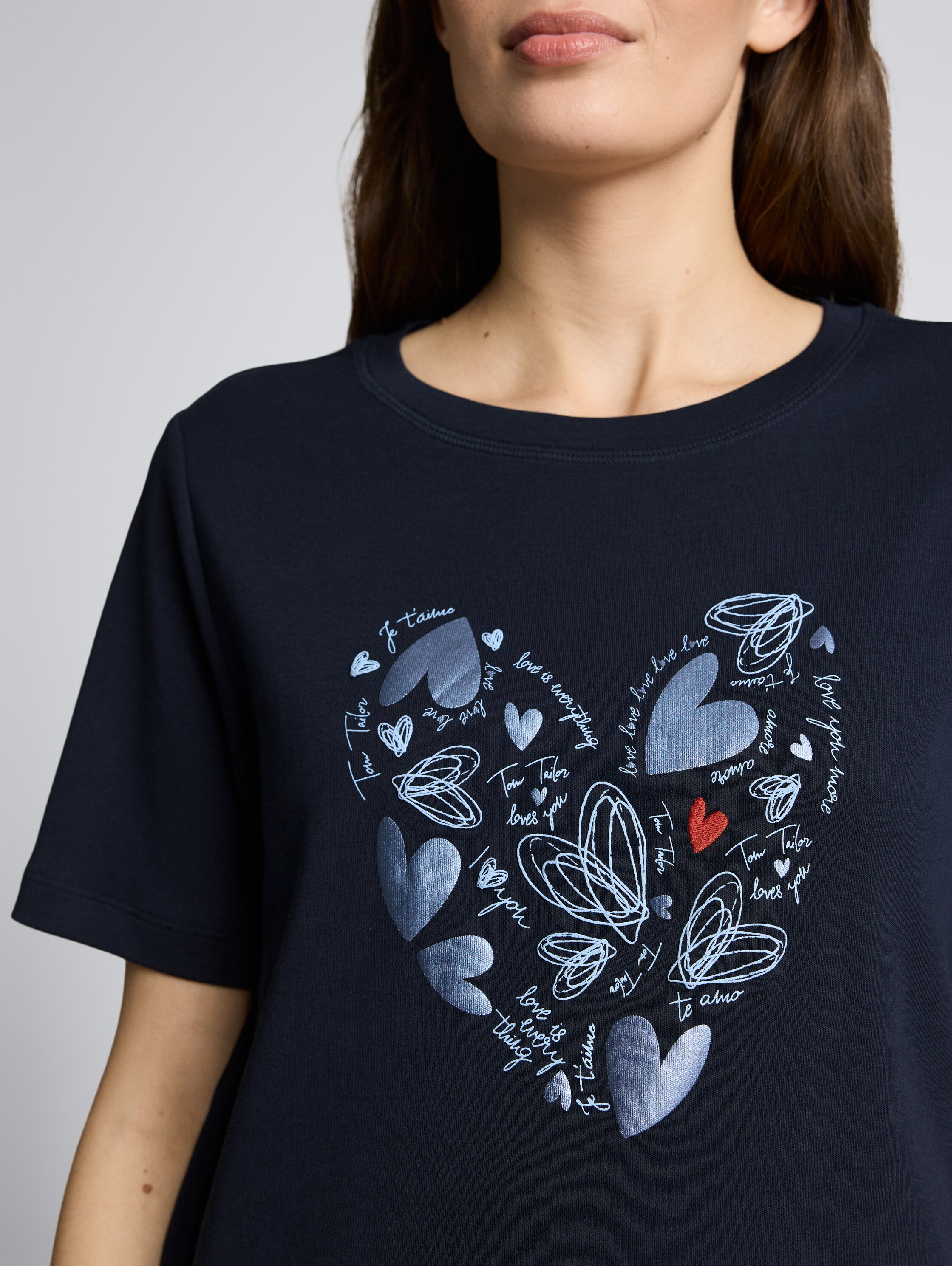 T-Shirt aus Baumwolle - sky captain blue - Detail-Model-Ansicht