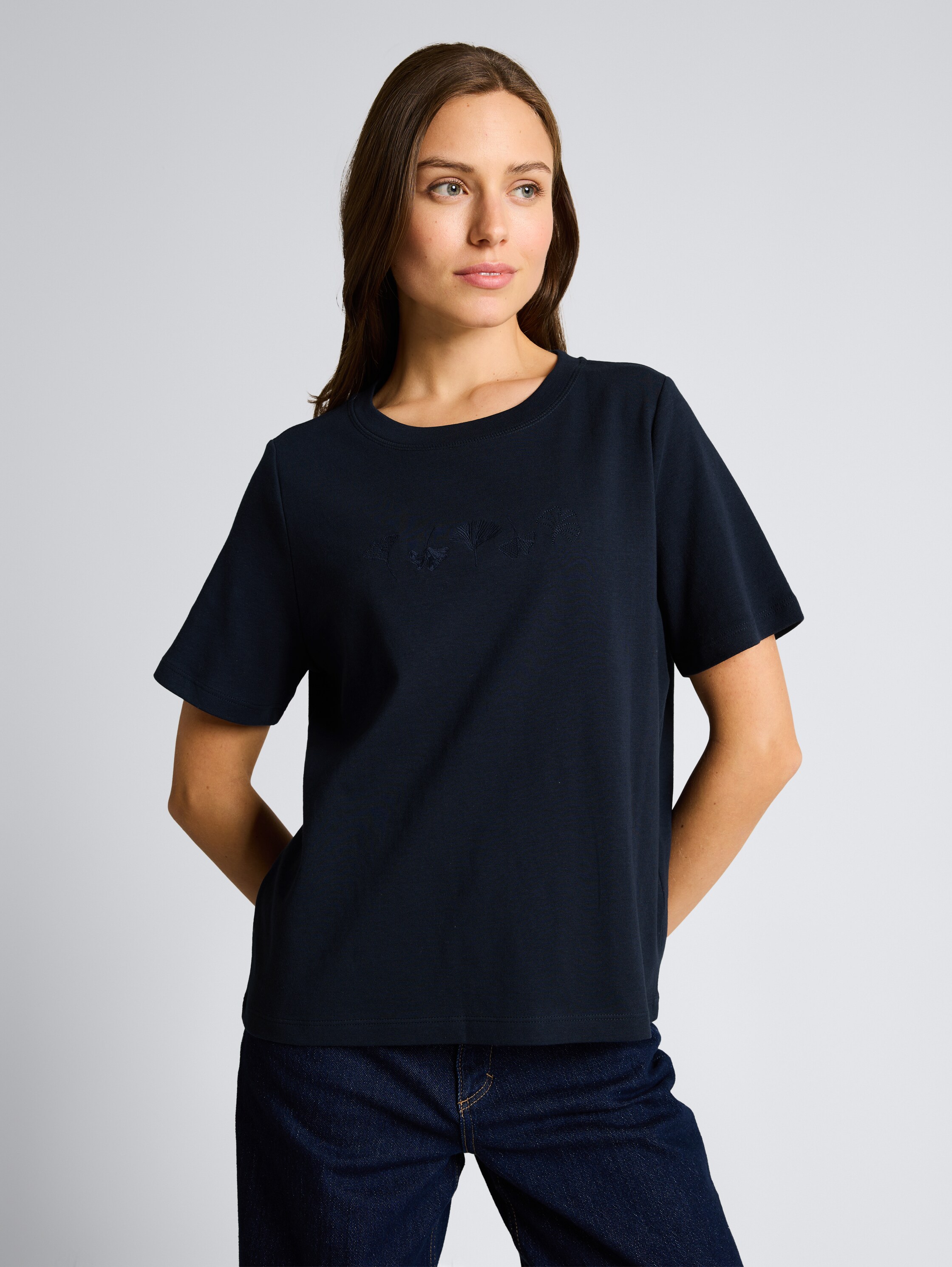 T-shirt van katoen - Lunar Eclipse - Nek model vooraanzicht