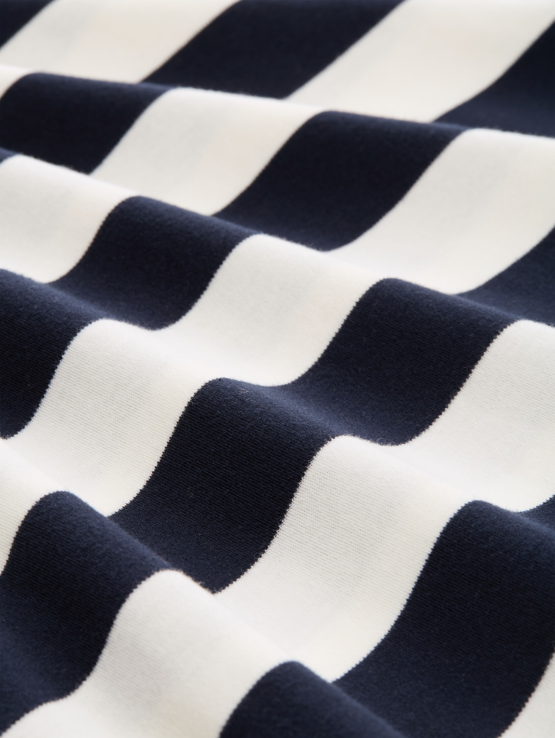 T-Shirt aus Baumwolle - white navy bold stripe - Material-Ansicht