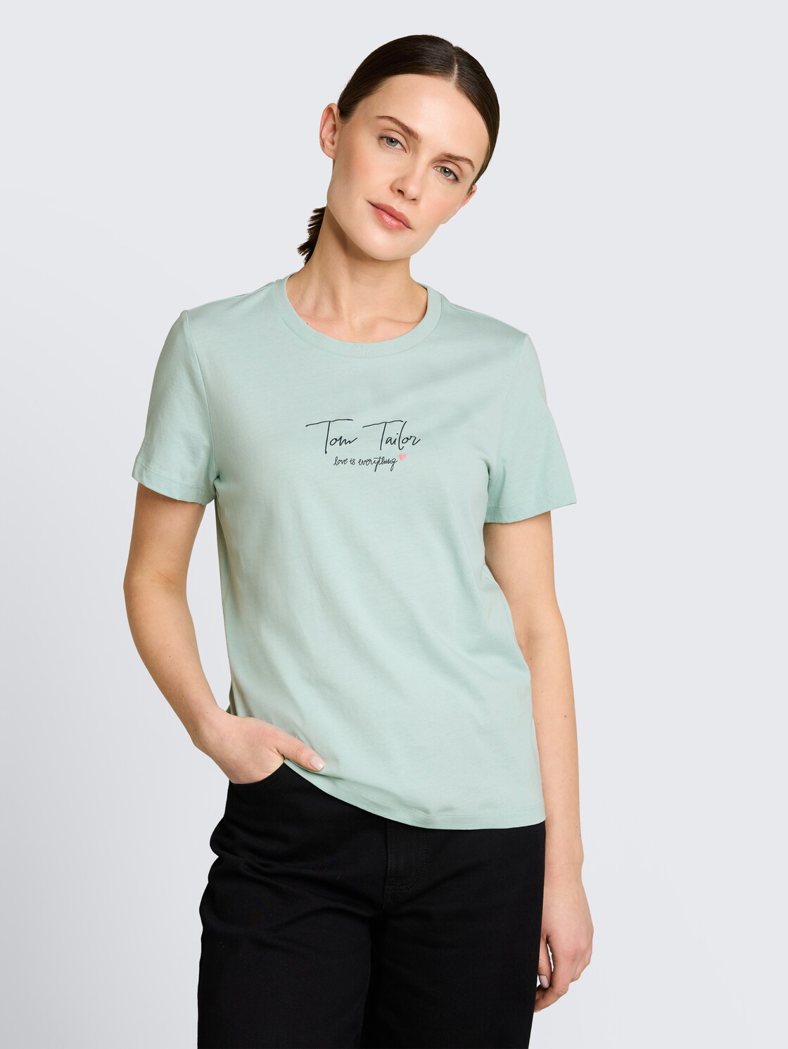 T-Shirt mit Logo-Print - blue haze - Ausschnitt Model-Vorderansicht