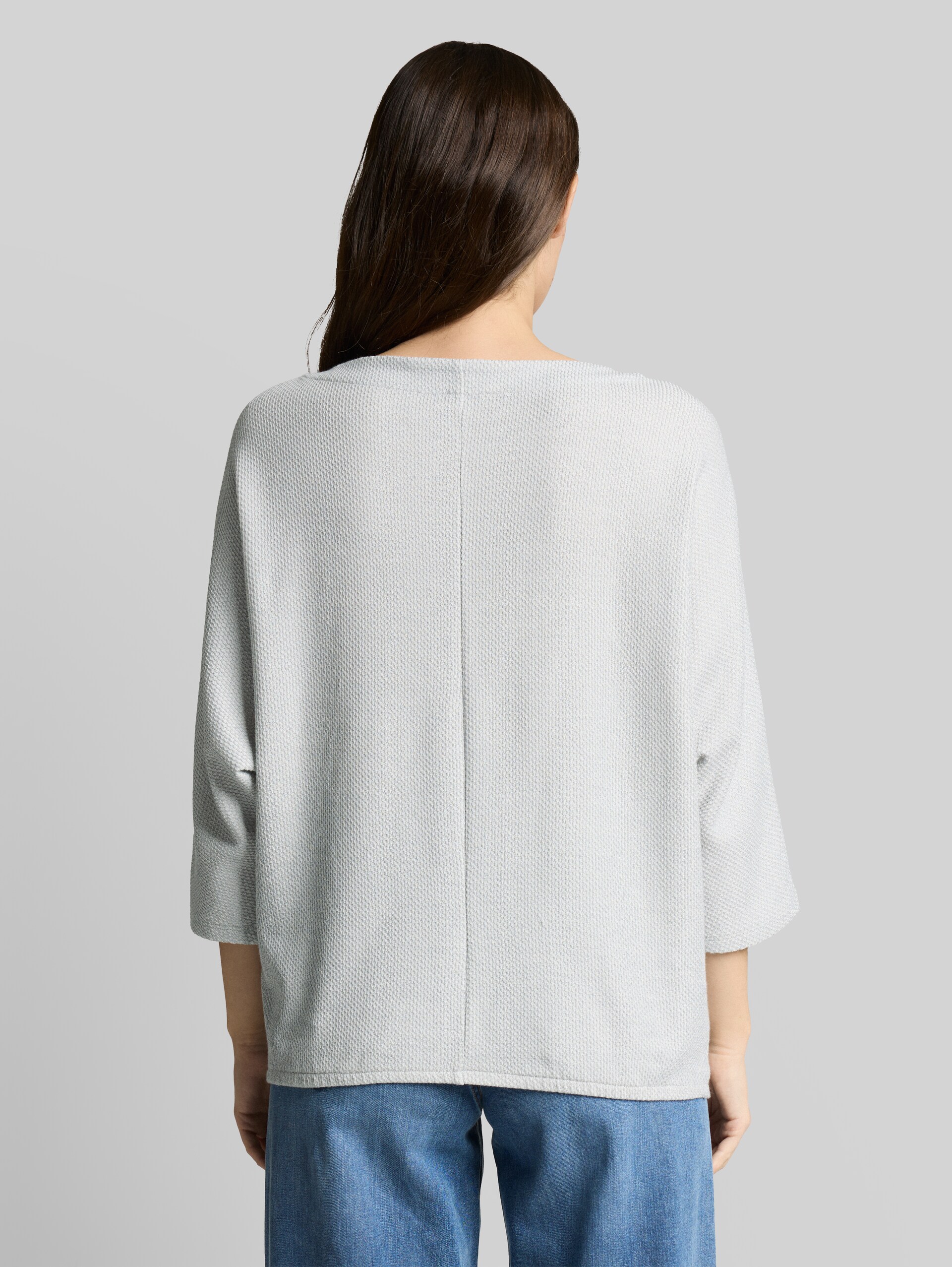 Long-sleeved shirt with batwing sleeves - soft dusty blue melange - Neckline model-back view