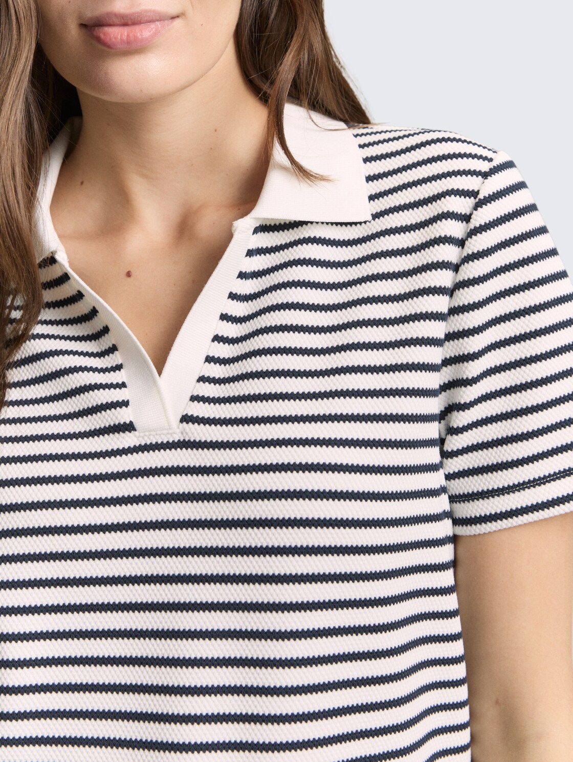 Poloshirt mit Streifenmuster - blue offwhite stripe structure - Detail-Model-Ansicht
