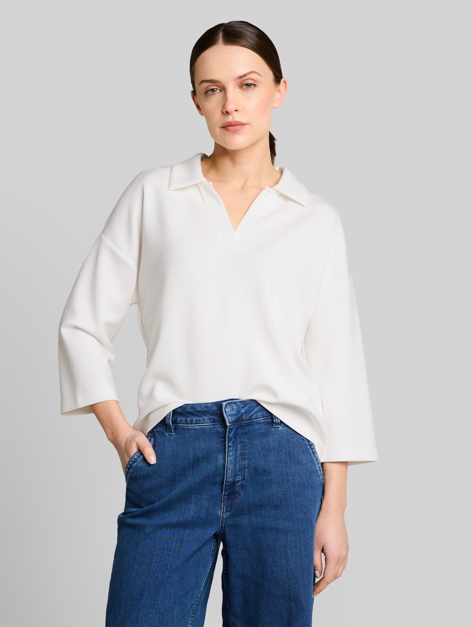 Loose fit scuba long-sleeved shirt with polo collar - Whisper White - Neckline model front view