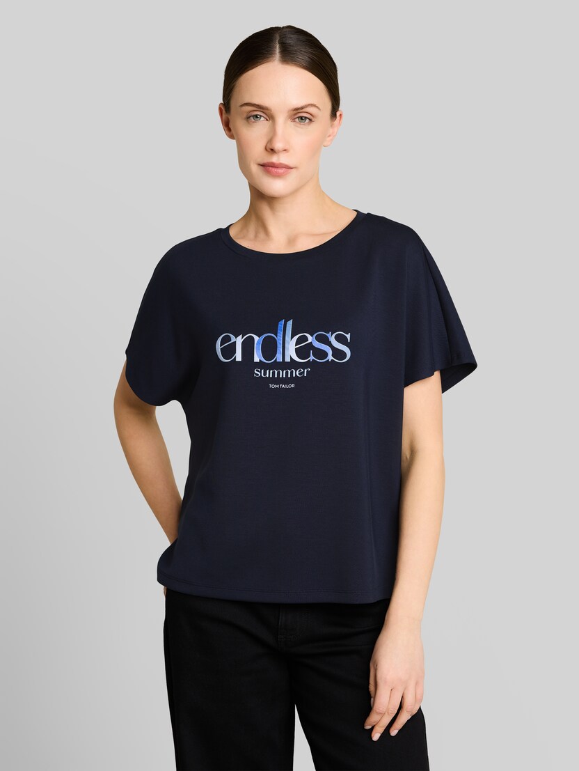 Loose Fit Scuba T-Shirt mit Print von Women, sky captain blue