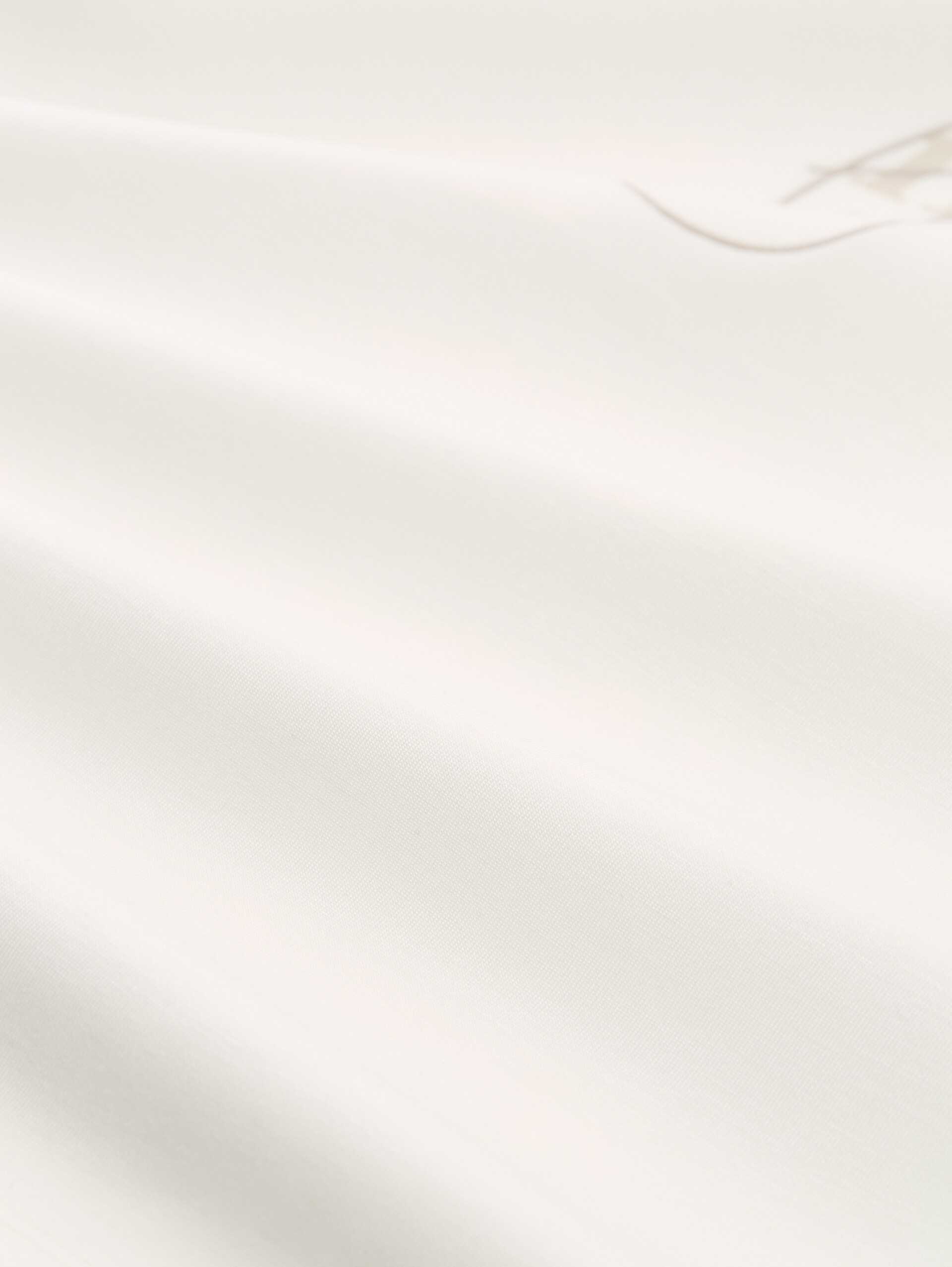 Loose Fit Scuba T-Shirt mit Print - off white 3 - Material-Ansicht