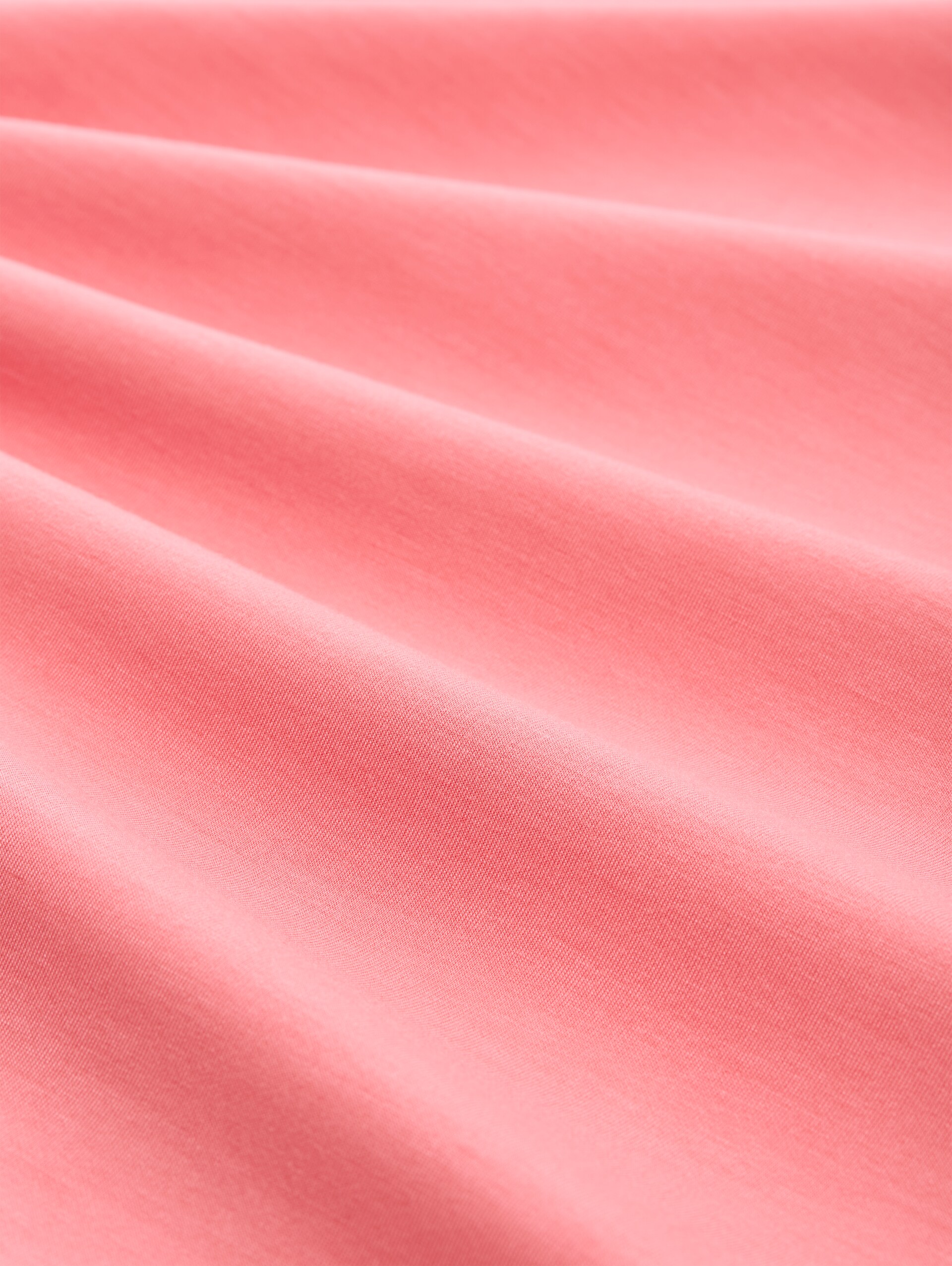 Loose Fit Scuba T-Shirt mit Print - soft coral pink - Material-Ansicht