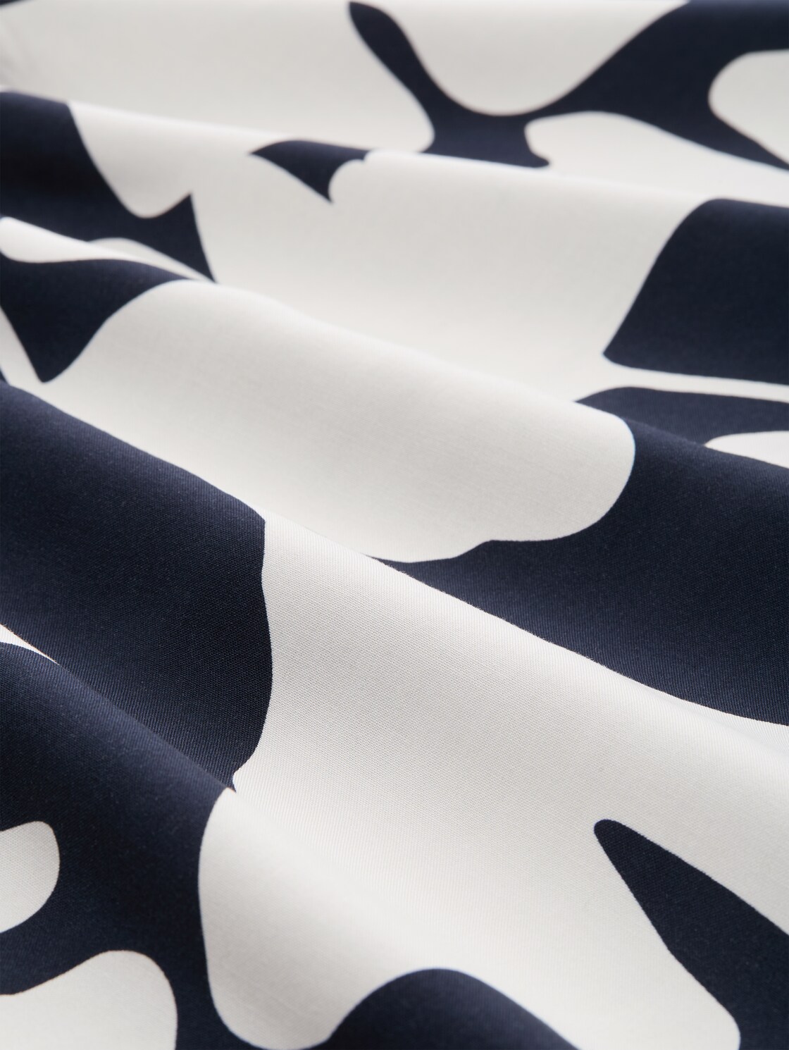 T-Shirt im Material-Mix - big navy ginkgo - Material-Ansicht