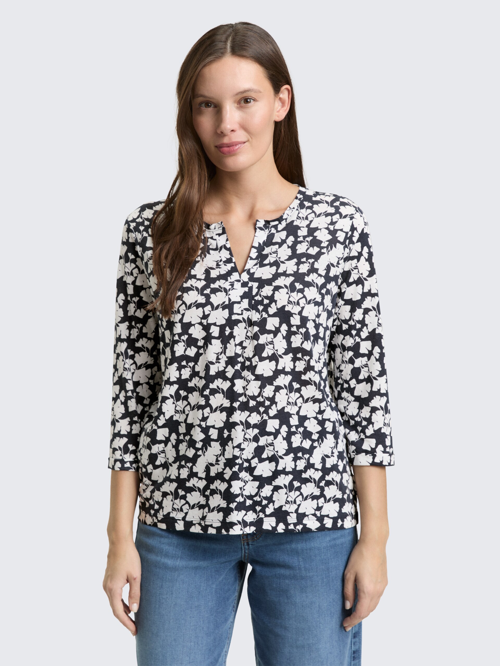 Shirt met lange mouwen met patroon - blue ginkgo minimal - Nek model vooraanzicht