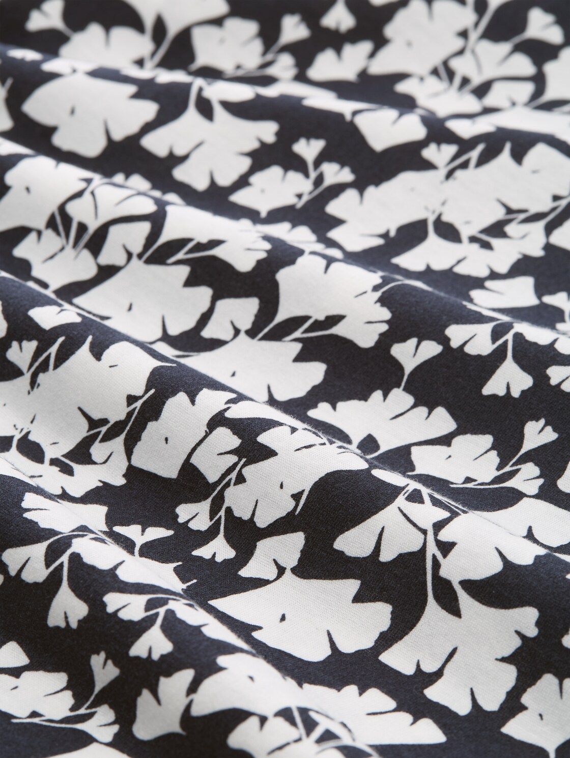 Langarmshirt mit Muster - blue ginkgo minimal - Material-Ansicht