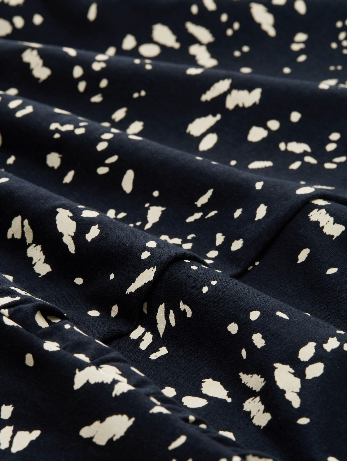 T-Shirt mit Muster - navy dot - Material-Ansicht