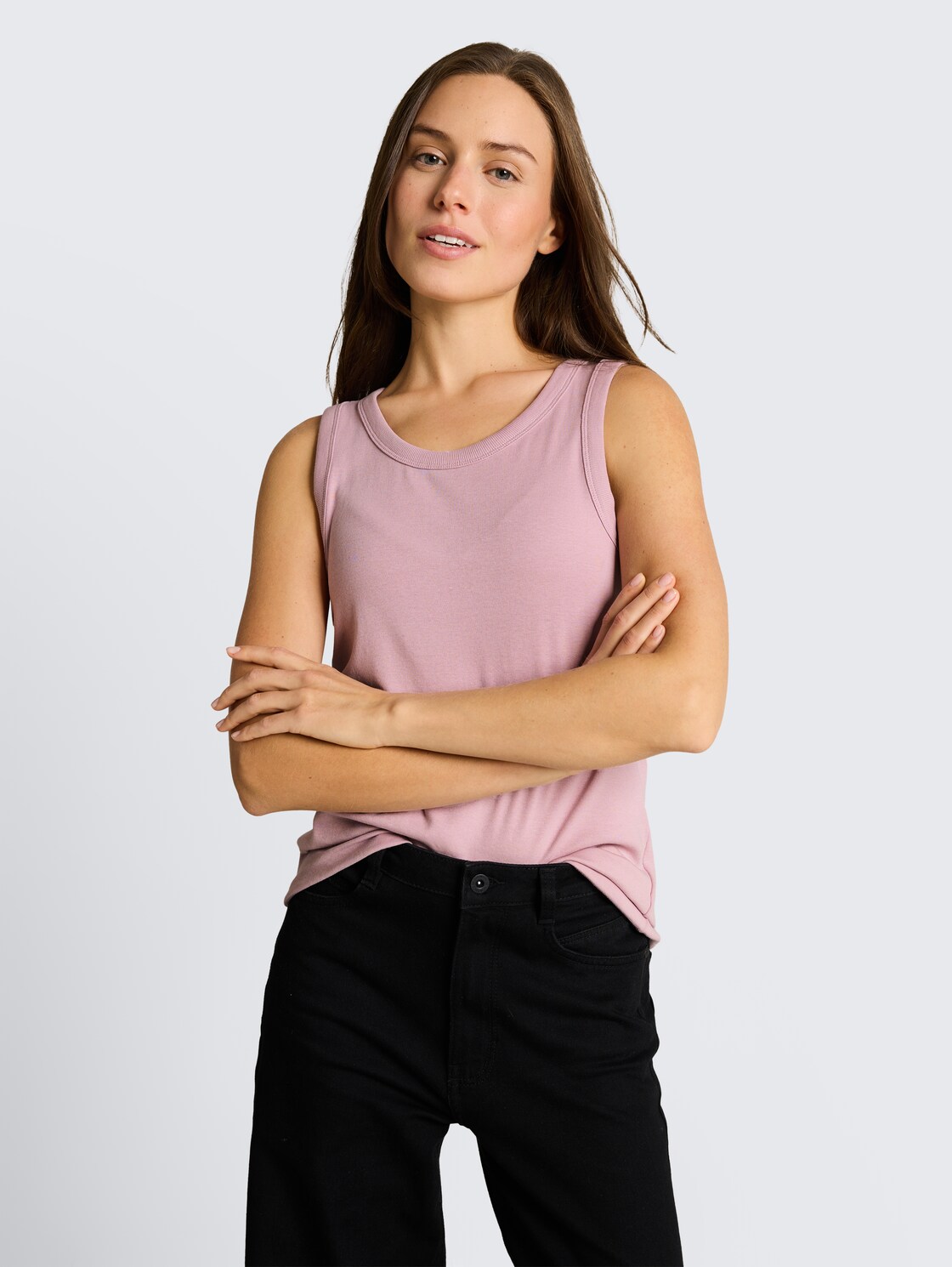 Basic Top mit Stretch - light elderberry - Ausschnitt Model-Vorderansicht