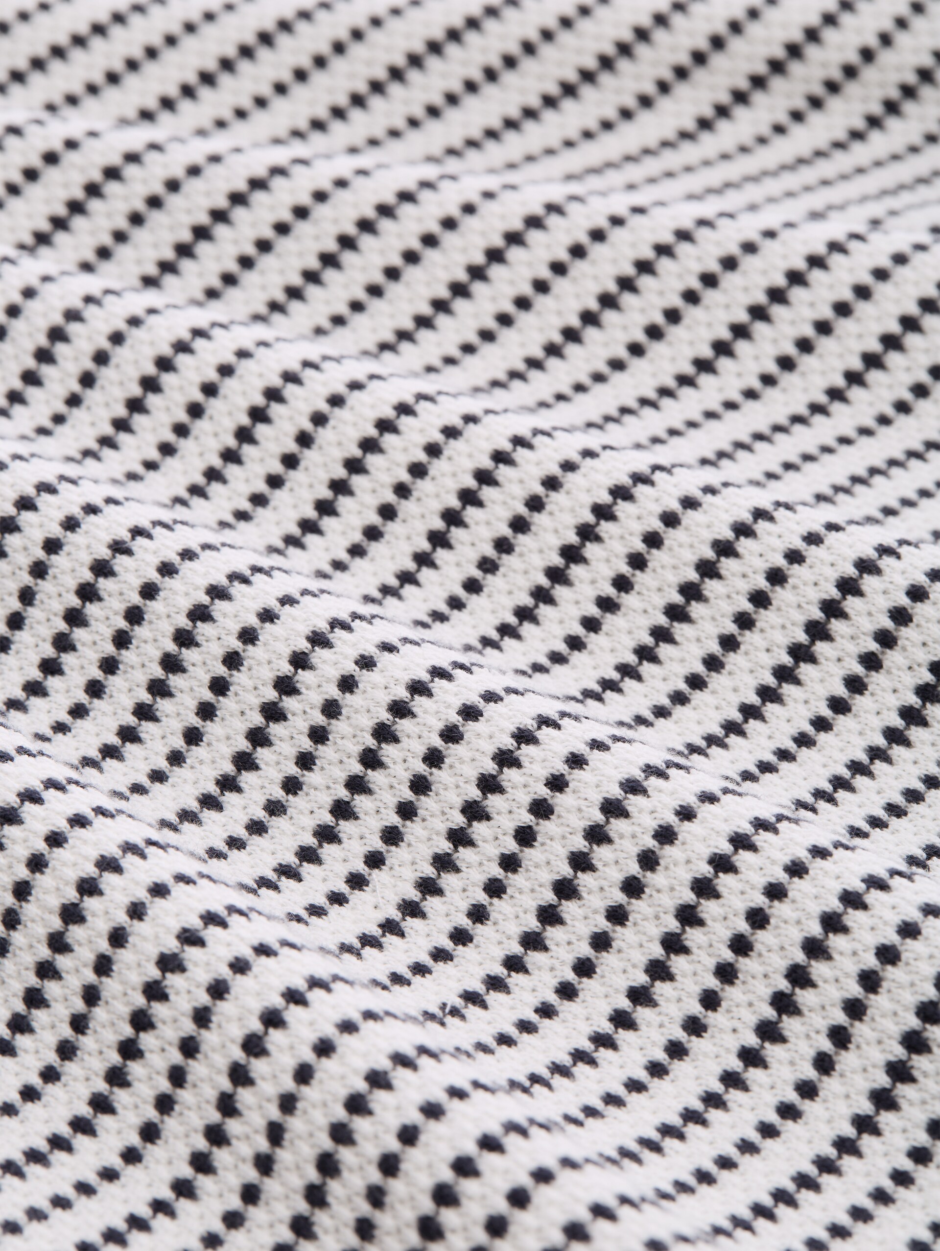 Jacquard T-Shirt aus Baumwolle - navy offwhite structure stripe - Material-Ansicht