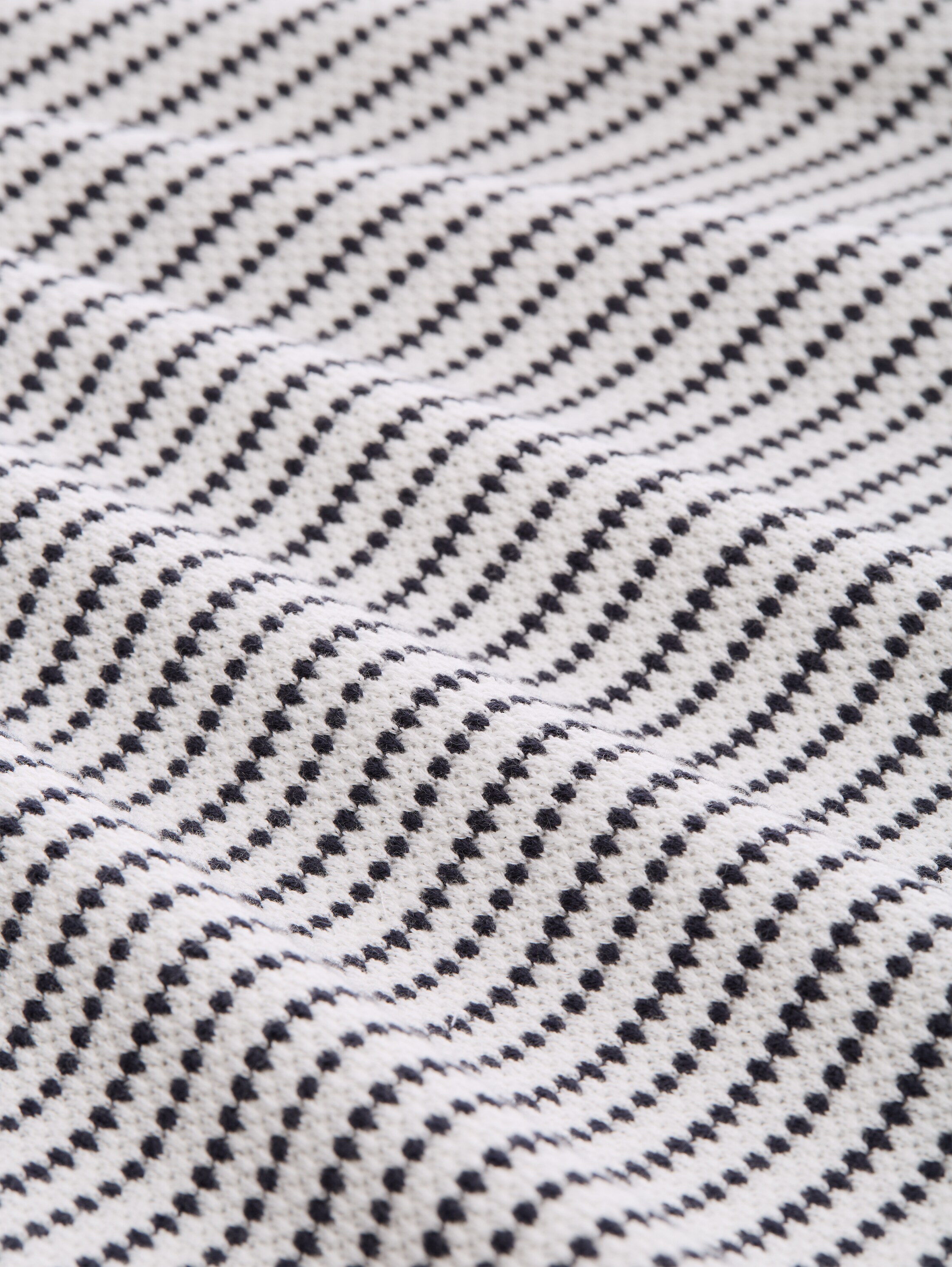 Jacquard T-Shirt aus Baumwolle - navy_offwhite_structure_stripe - 