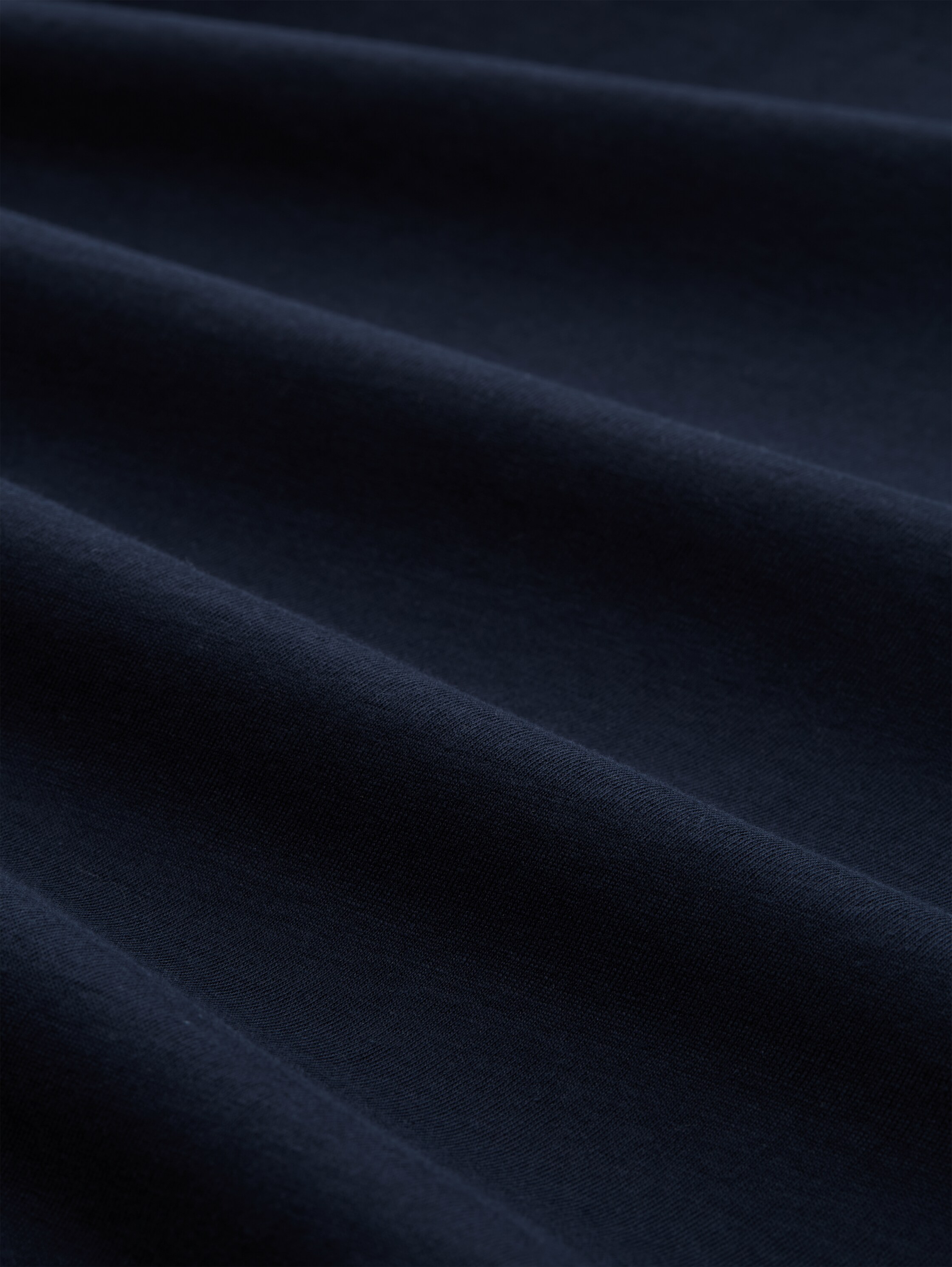 T-Shirt mit Stickerei - sky_captain_blue_1 - 