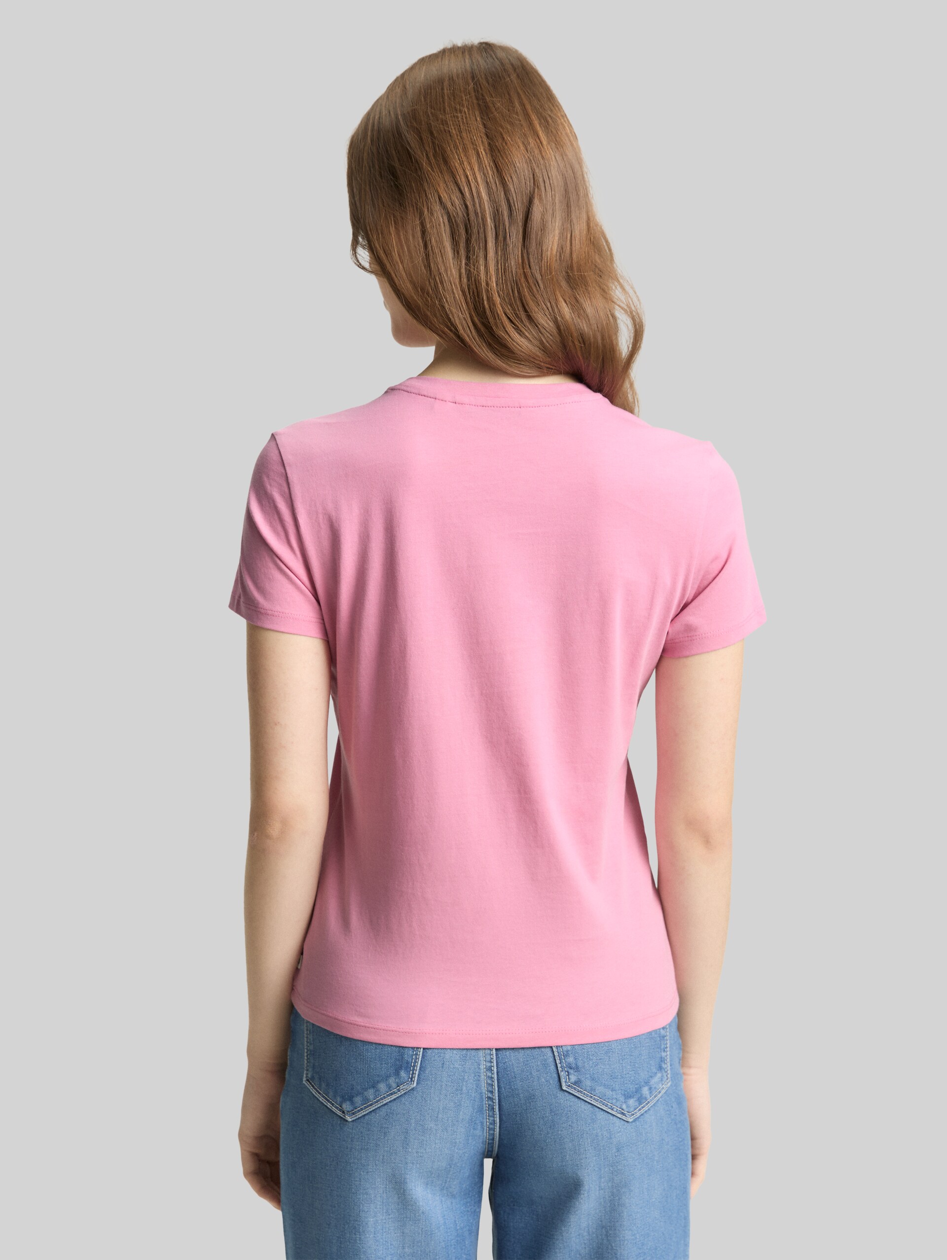 T-shirt brodé - Soft Blush Rose - Découpe Vue arrière du modèle
