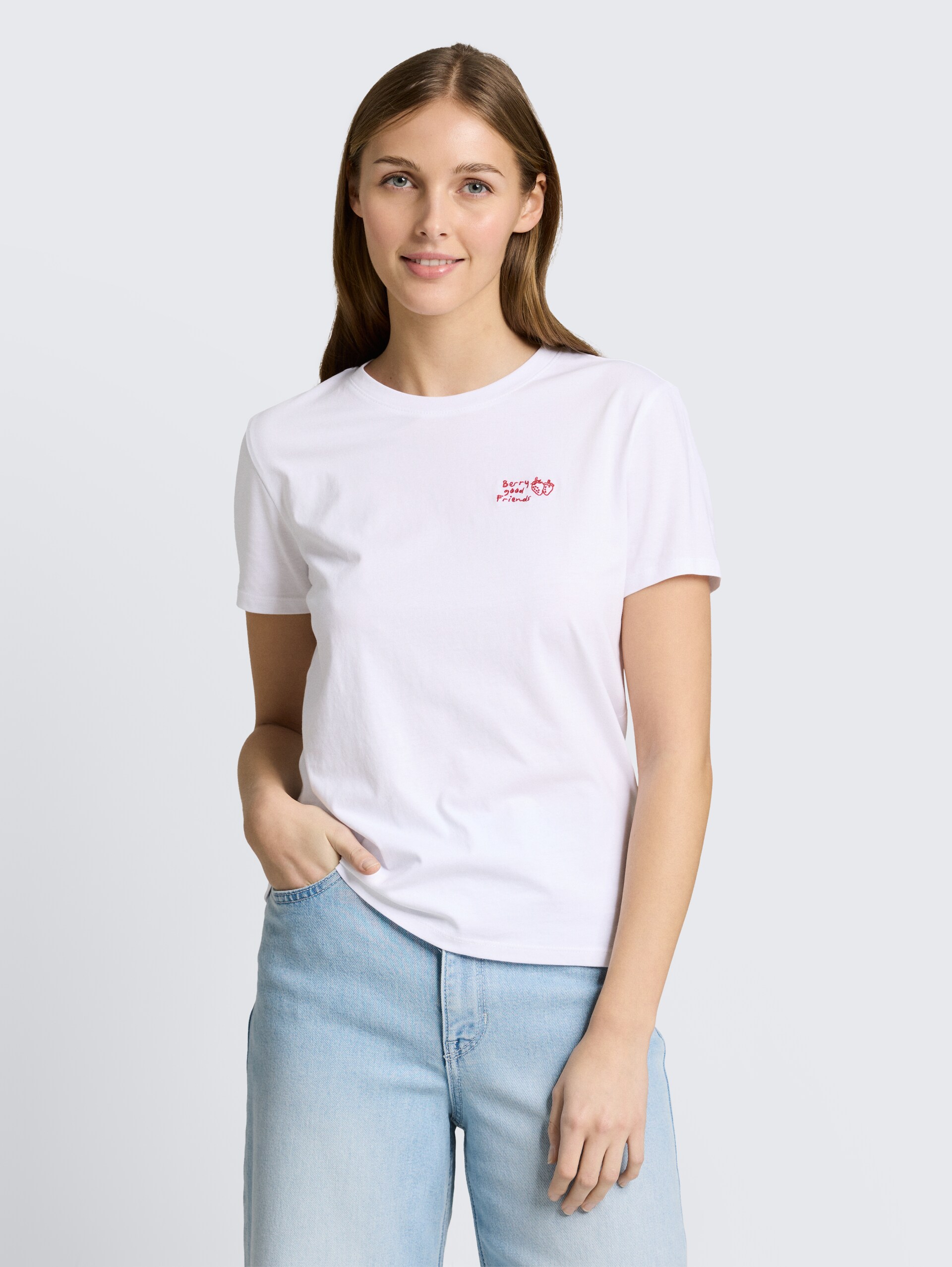 T-Shirt mit Stickerei - White - Ausschnitt Model-Vorderansicht