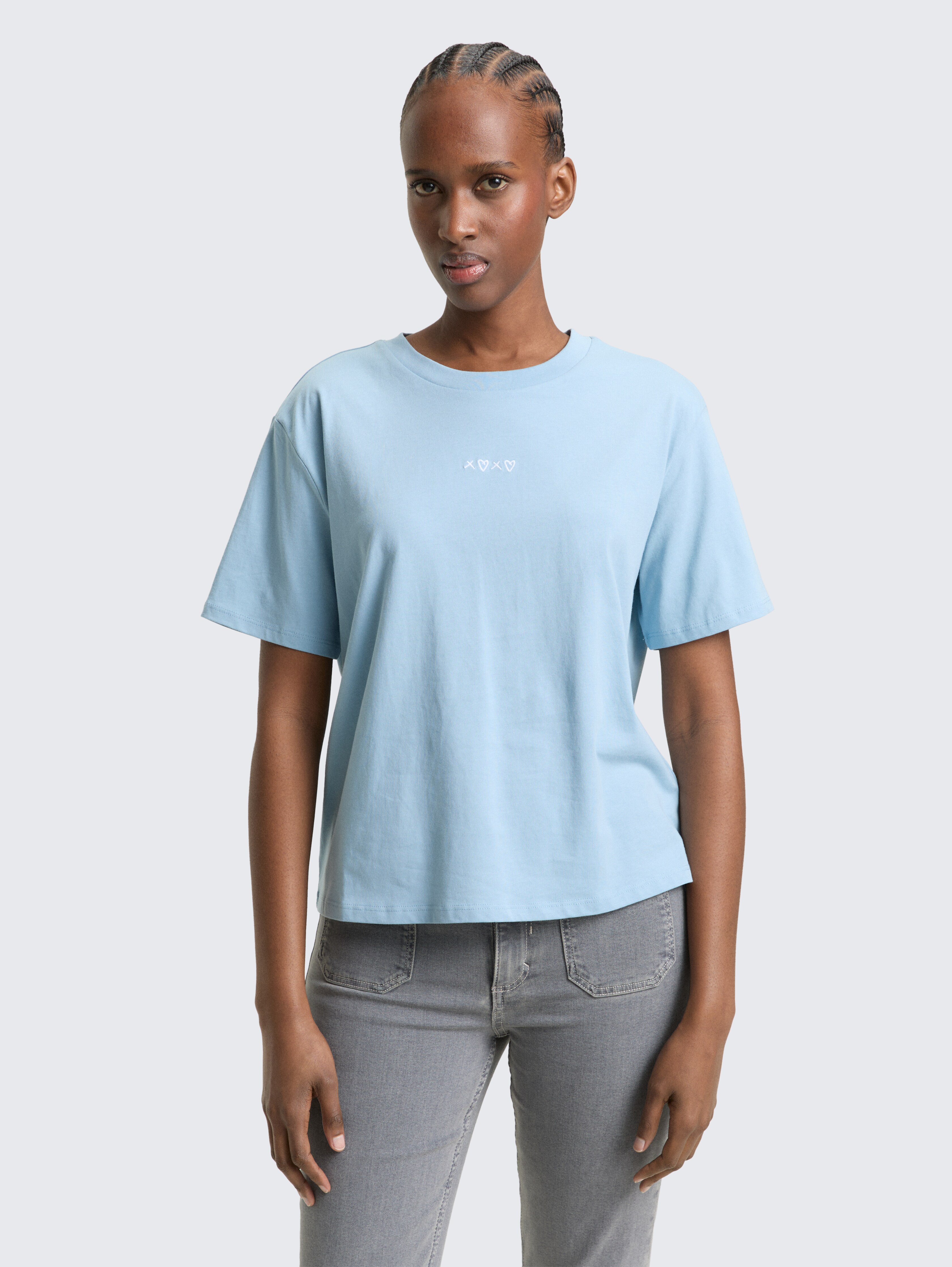 Boxy Fit T-Shirt mit Stickerei von Denim Female, calm cloud blue
