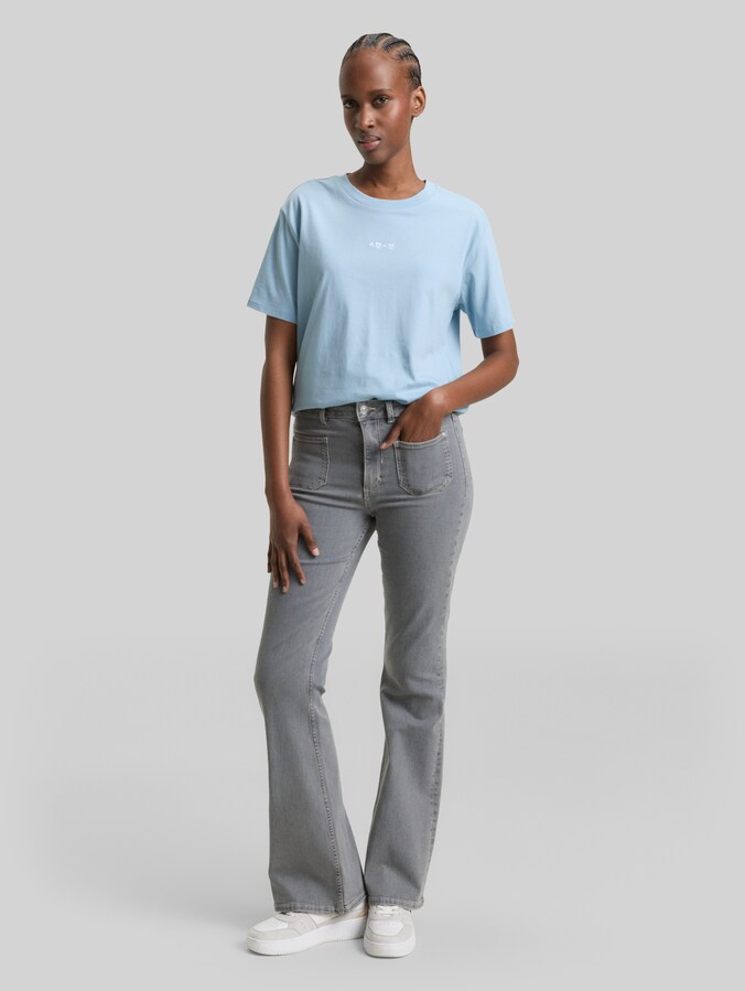 Boxy Fit T-Shirt mit Stickerei von Denim Female, calm cloud blue