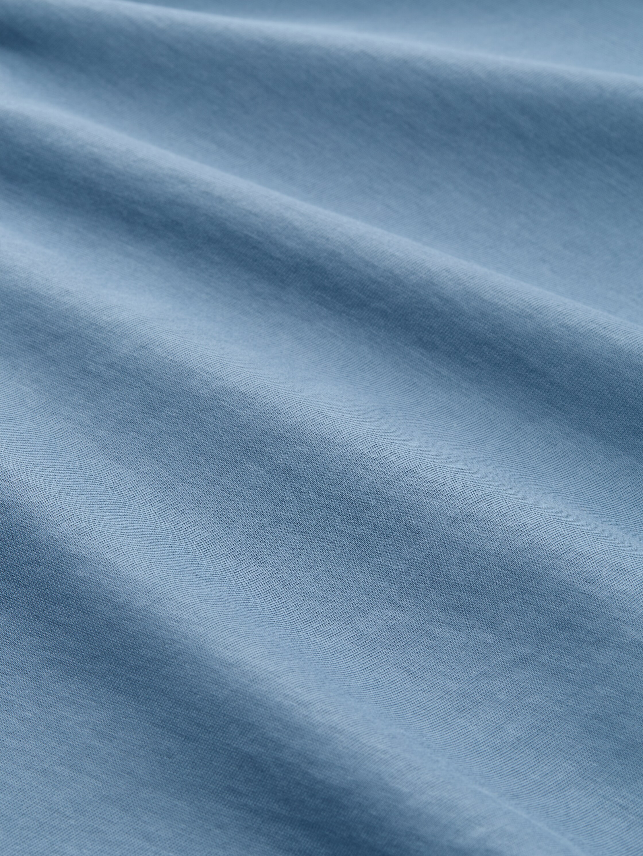 Boxy Fit T-Shirt mit Stickerei - spring lake blue - Material-Ansicht