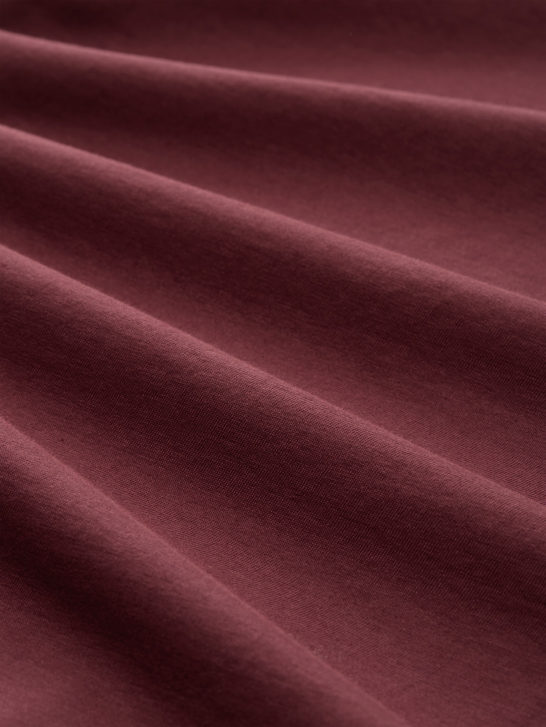 T-Shirt aus Baumwolle - Tawny Port Red - Material-Ansicht