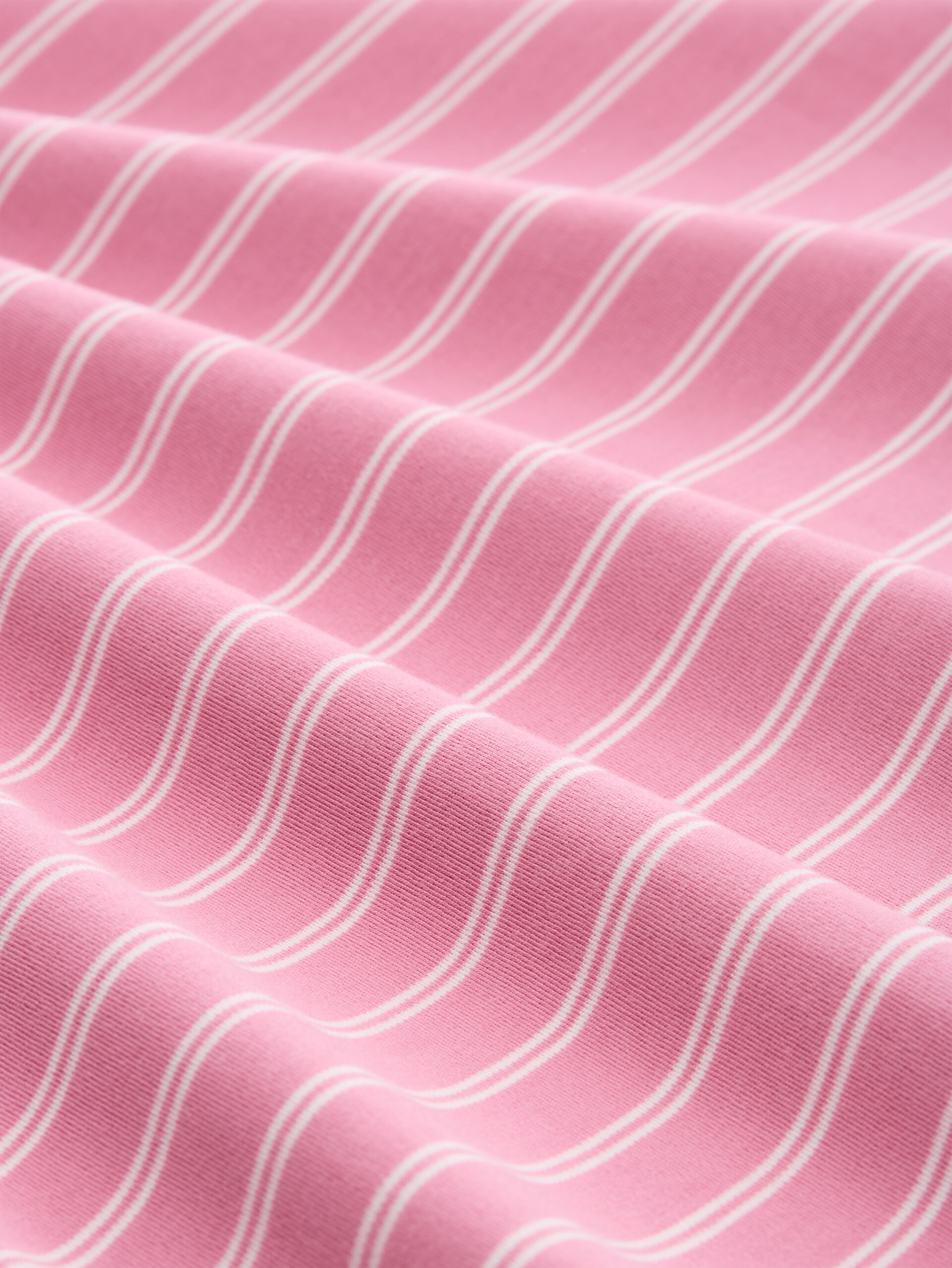 Boxy Fit Langarmshirt mit Herz-Stickerei - pink white stripe - Material-Ansicht