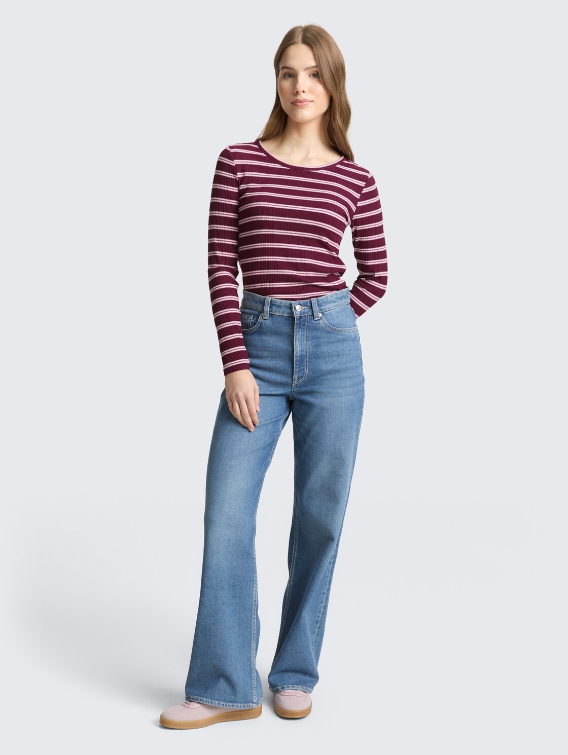 Slim Fit Langarmshirt mit Rippstruktur - red pink multicolor stripe - Model-Vorderansicht