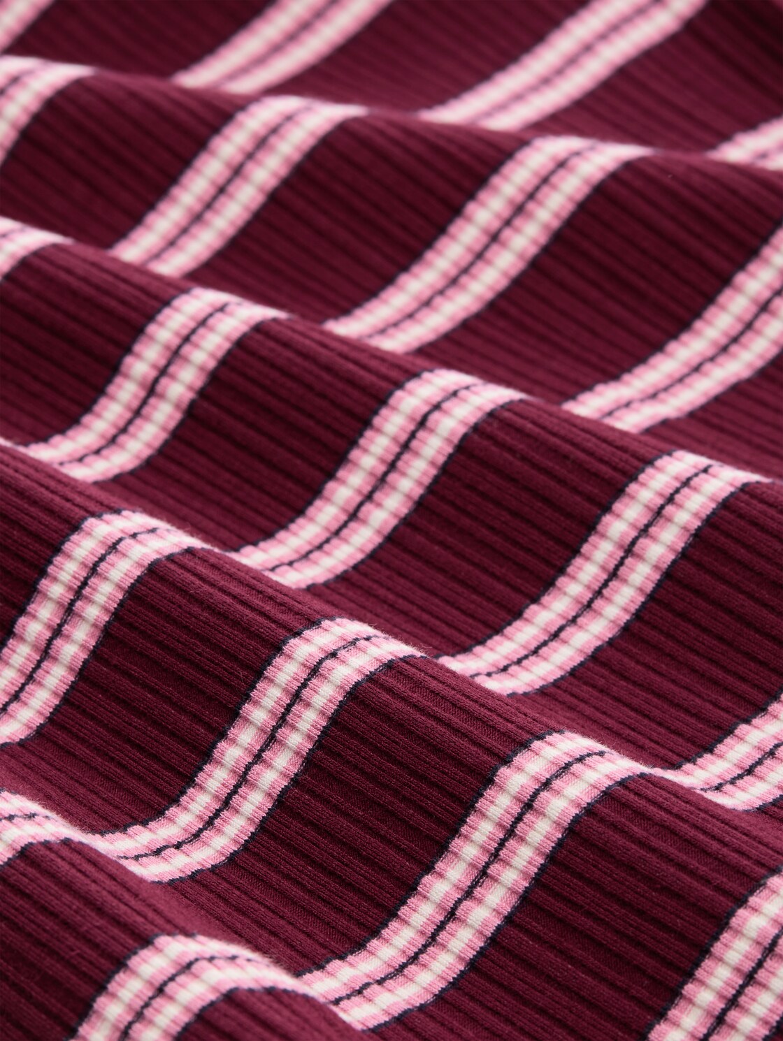 Slim Fit Langarmshirt mit Rippstruktur - red pink multicolor stripe - Material-Ansicht