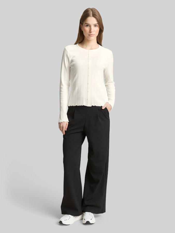 T-shirt à manches longues en pointelle avec patte de boutonnage décorative par Denim Female, off white