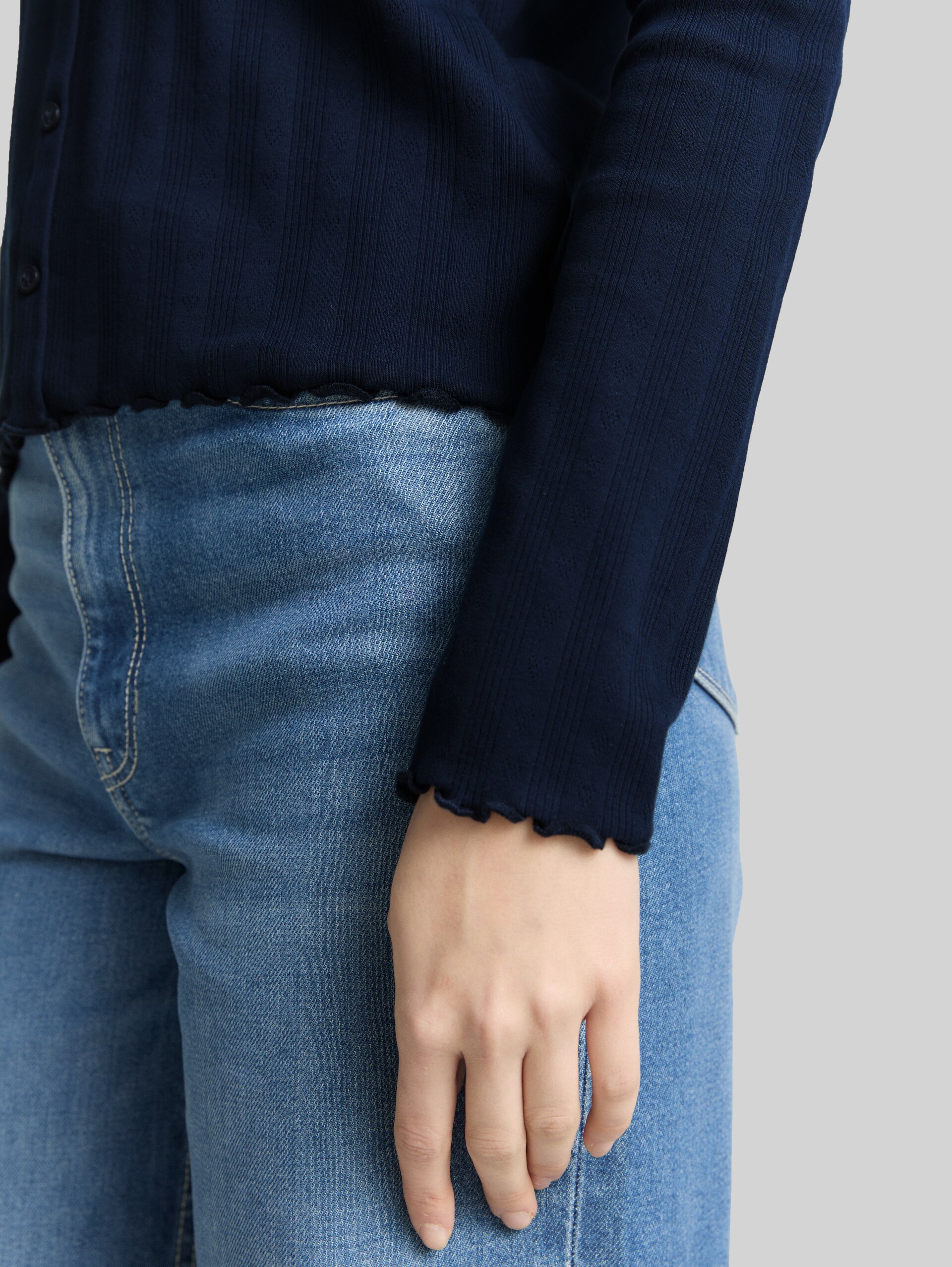 Pointelle long-sleeved shirt with decorative button placket - sky captain blue - Detail model view